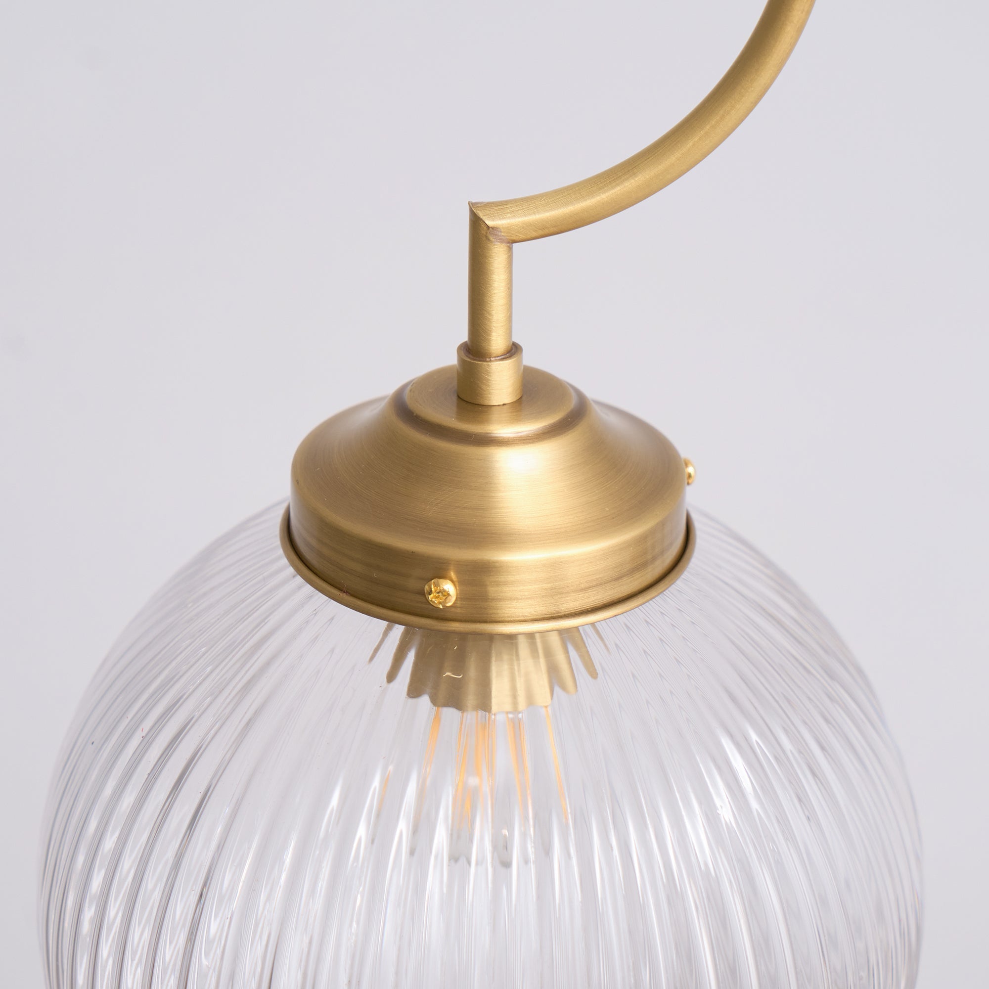Vavenia Kronleuchter aus Messing und Glas-Letslighting