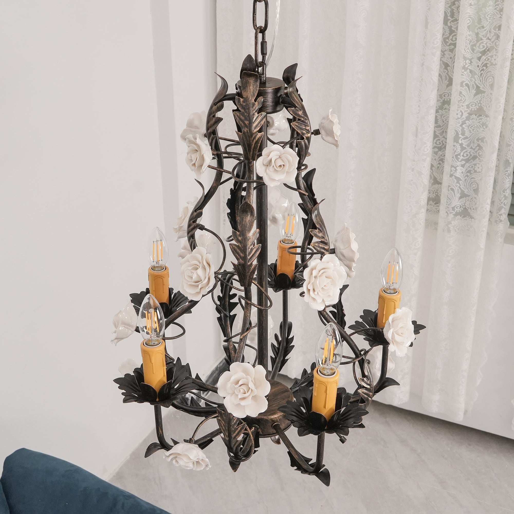Araeyra Postmoderner Luxus Rosen-Keramik-Kronleuchter-Letslighting