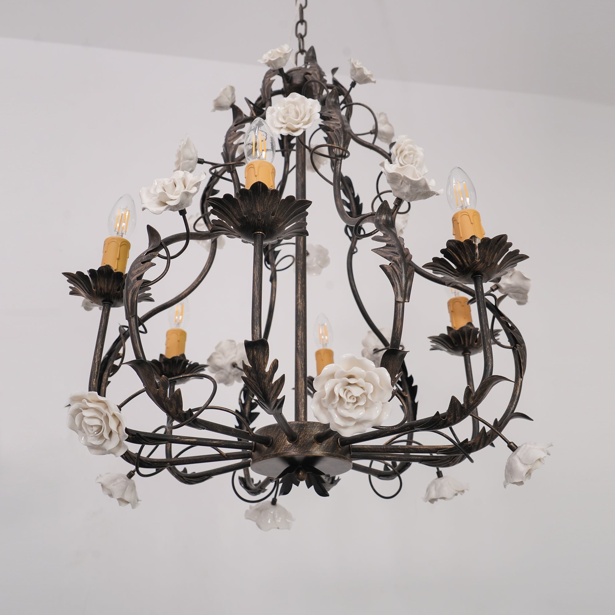 Araeyra Postmoderner Luxus Rosen-Keramik-Kronleuchter-Letslighting