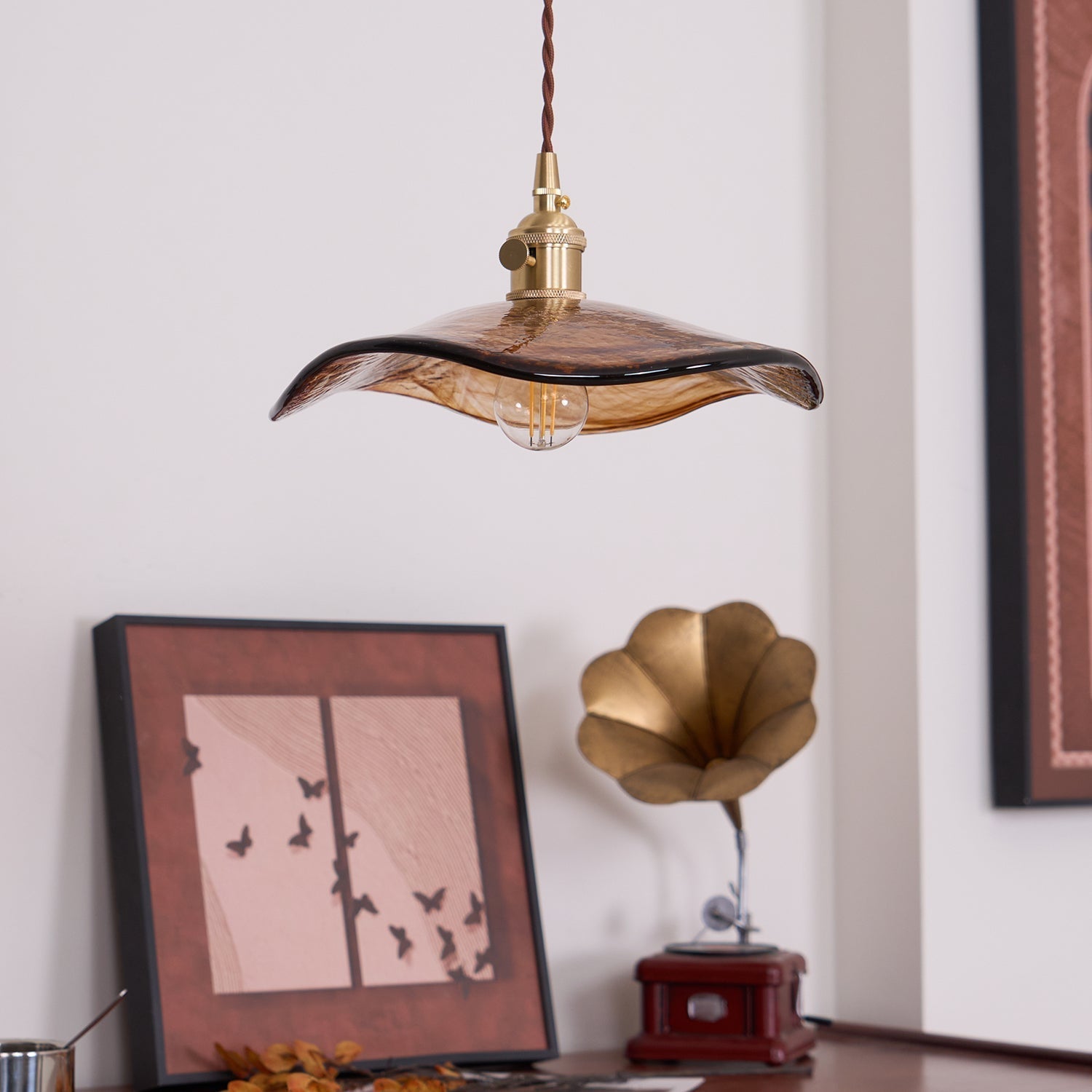 Flower Petal Glass Pendant Light - Blowlighting