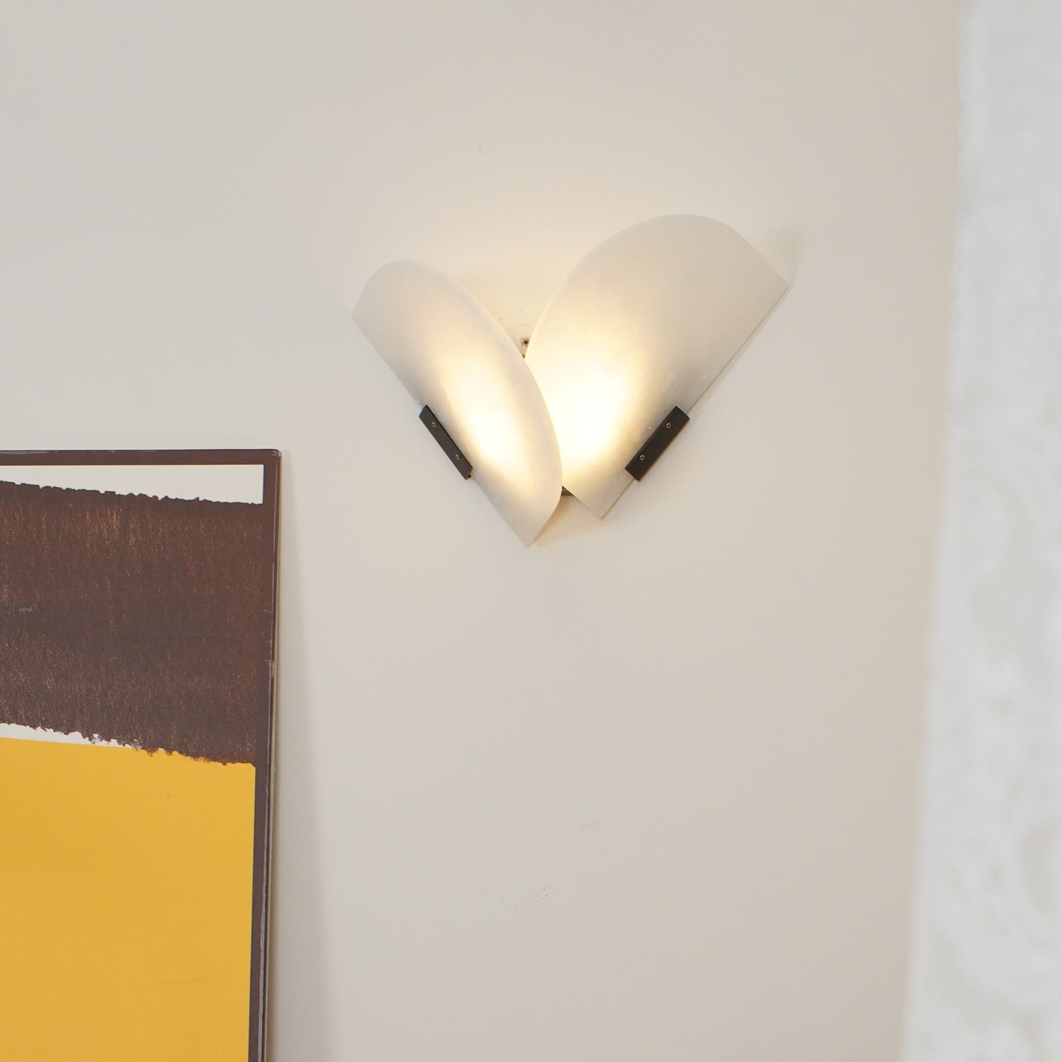 Cevelaris Heart Alabaster Wall Light - Neutralighting