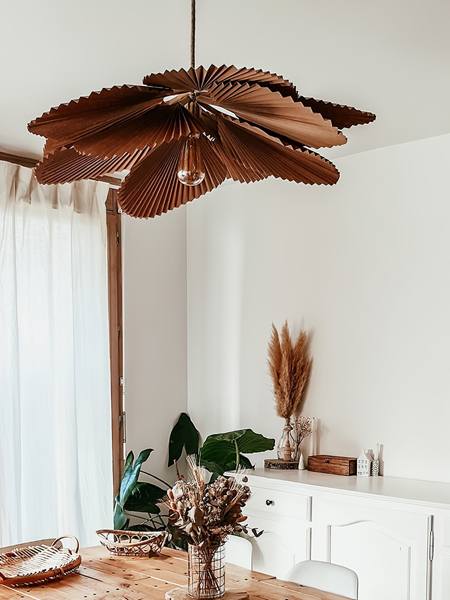 Folded Leaf Lotus Pendant Lamp - Blowlighting