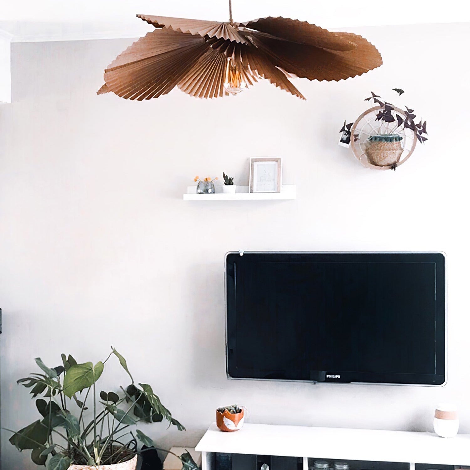 Lyra Gefaltete Lotusblatt-Pendelleuchte aus Papier