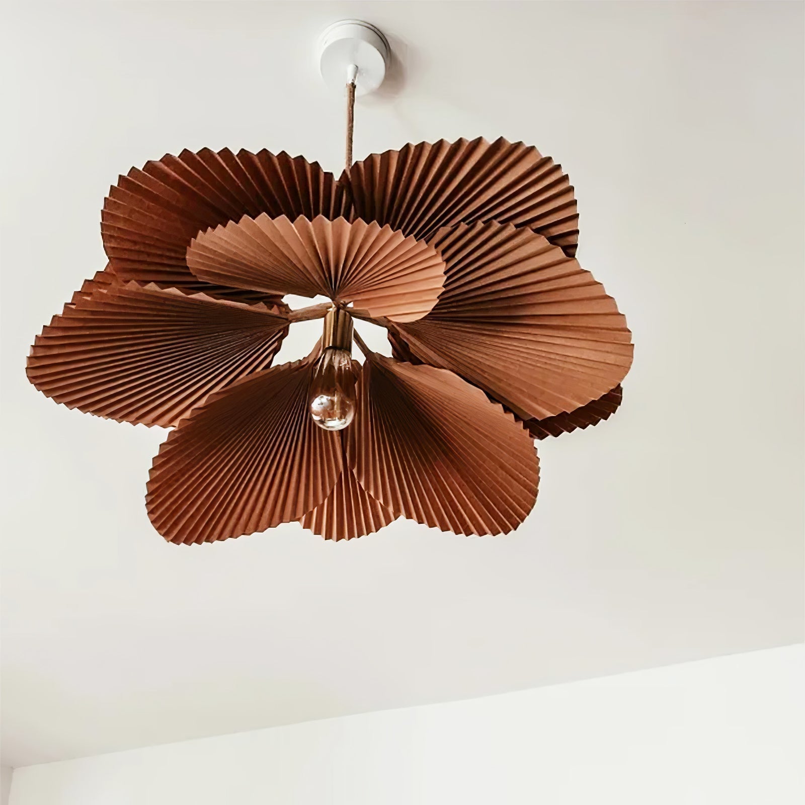 Folded Leaf Lotus Pendant Lamp - Blowlighting
