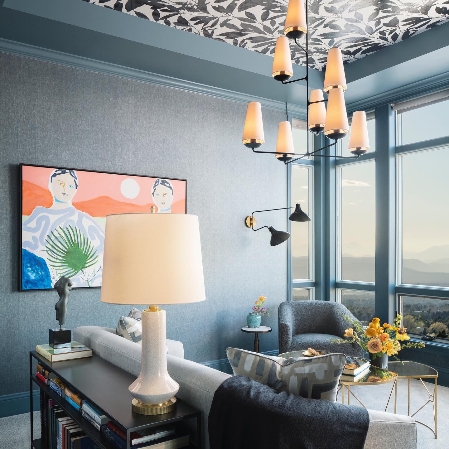 Fontaine Vertical Chandelier - Blowlighting