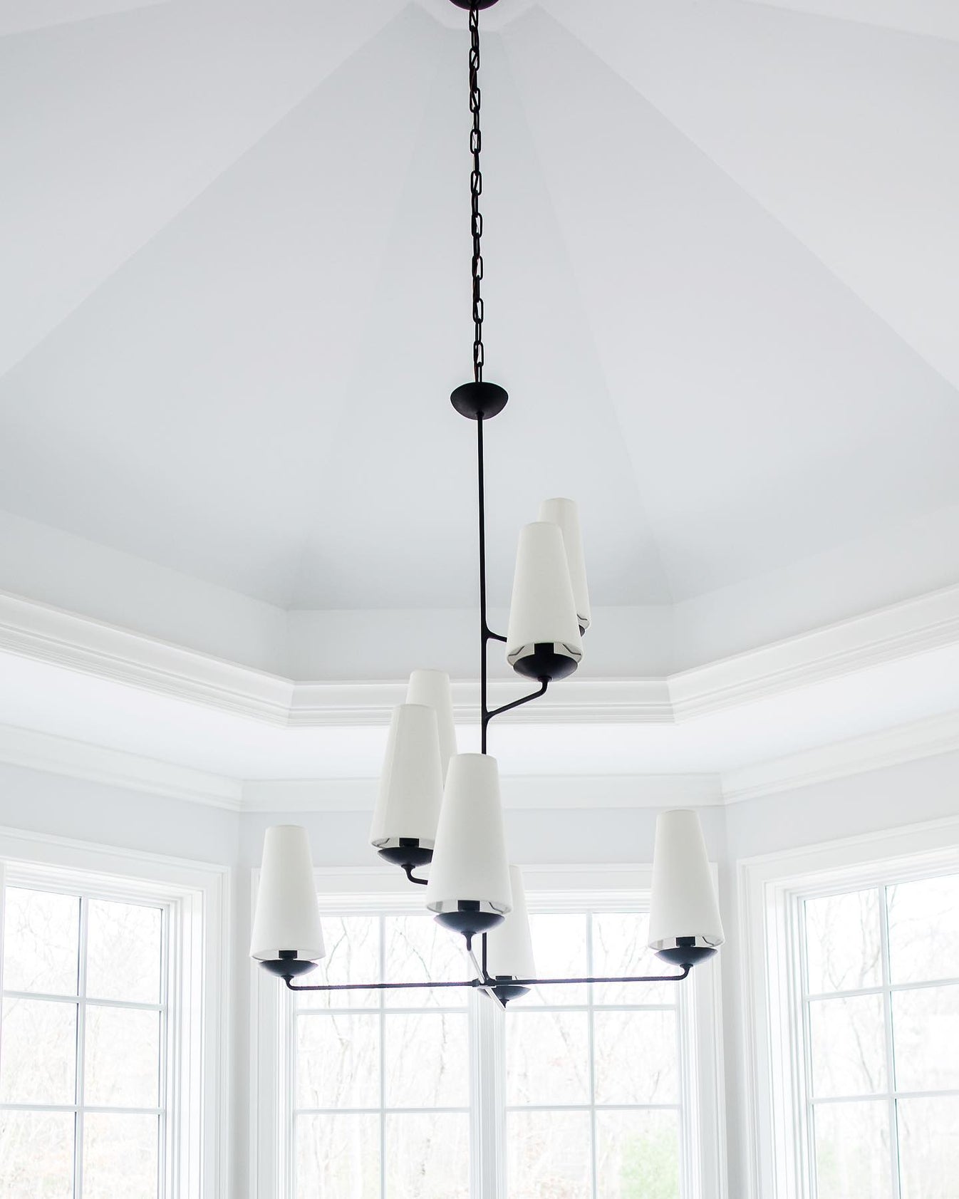 Fontaine Vertical Chandelier - Blowlighting