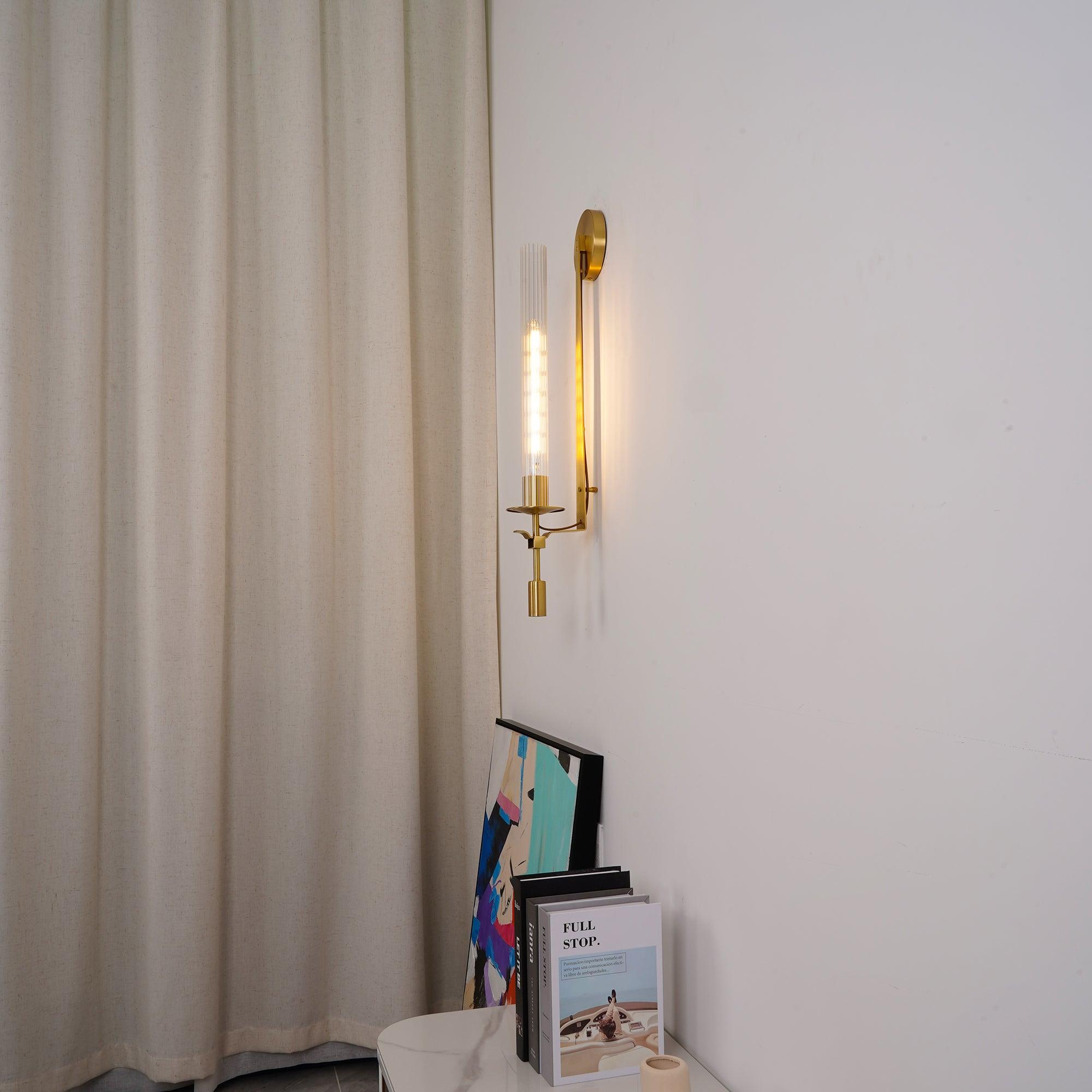 Lucian Wandleuchte für den Innenbereich aus Glas im Landhausstil