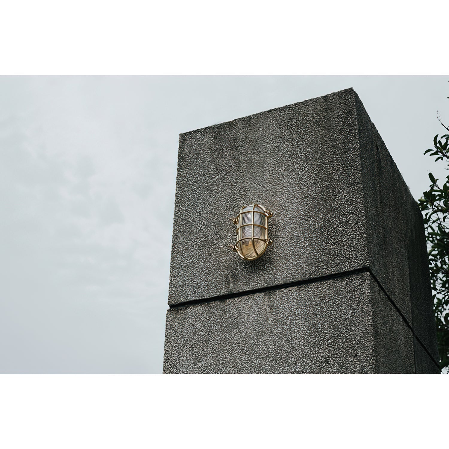 Erthearis Messing Vintage Bunker Wandleuchte-Letslighting