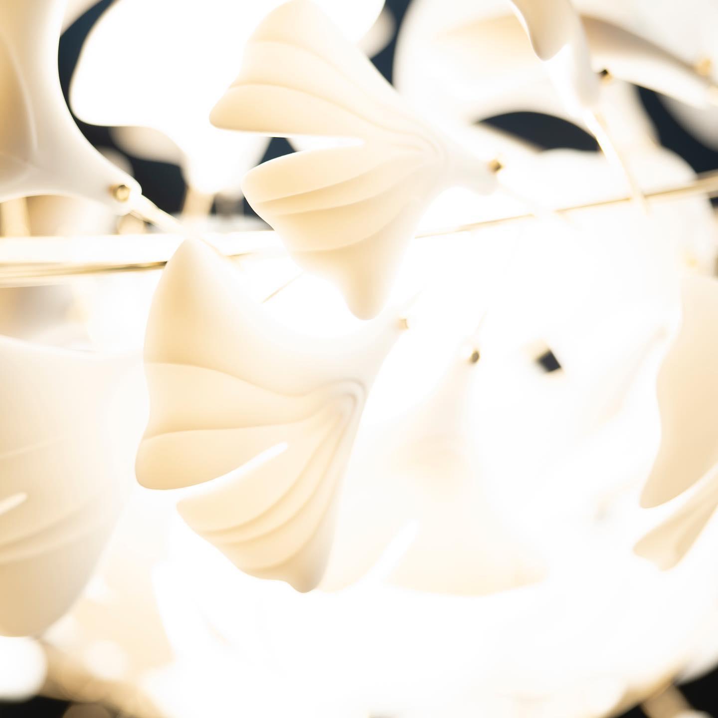 Gingko Chandelier A - Blowlighting