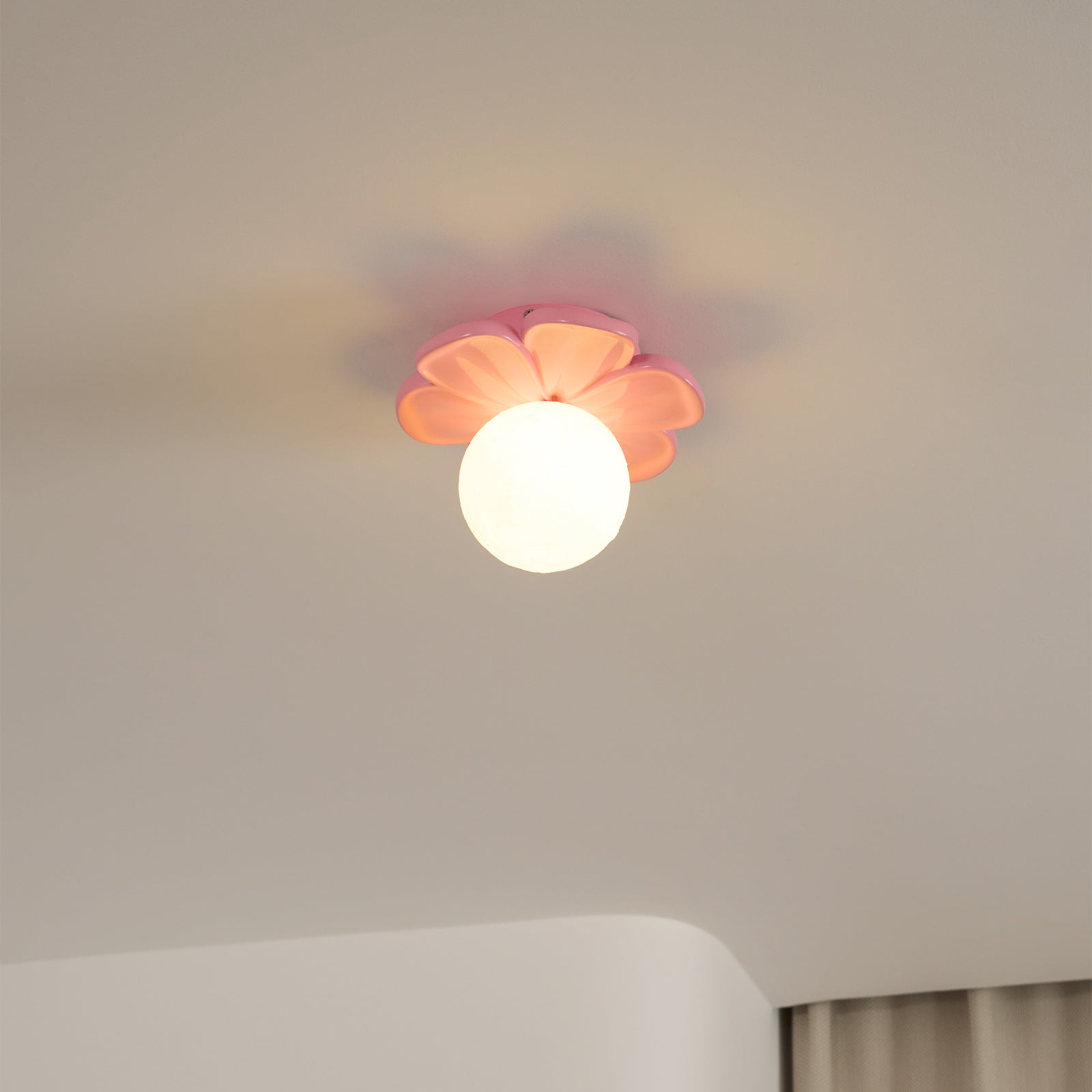 Quip Blumen-Deckenleuchte aus Harz-Letslighting