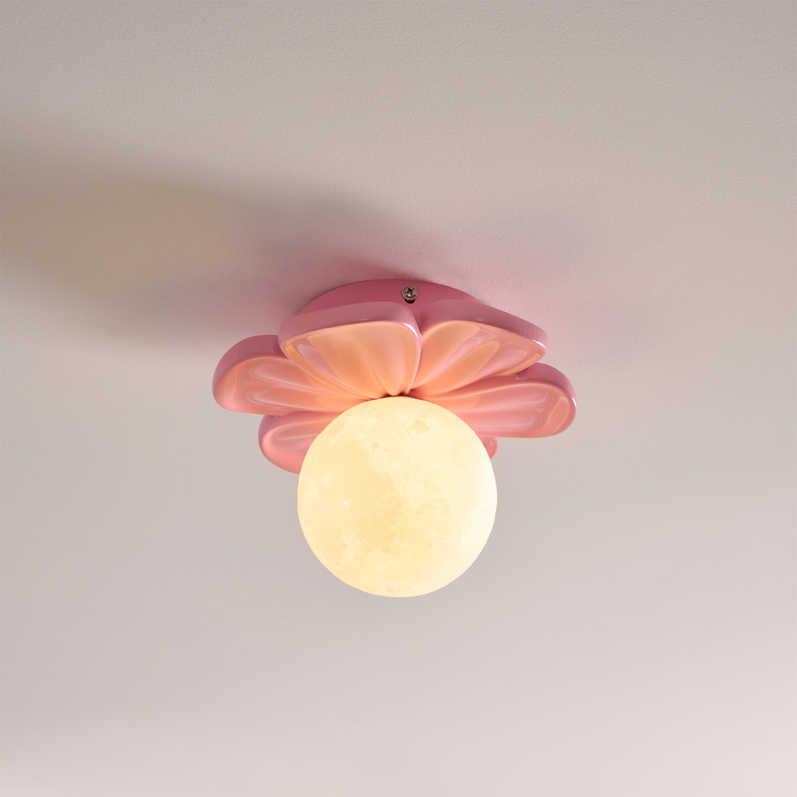 Quip Blumen-Deckenleuchte aus Harz-Letslighting