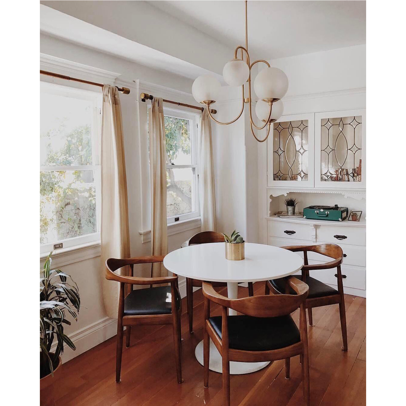 Zathaor Individual Creativity Metal Glass Chandelier - Letslighting