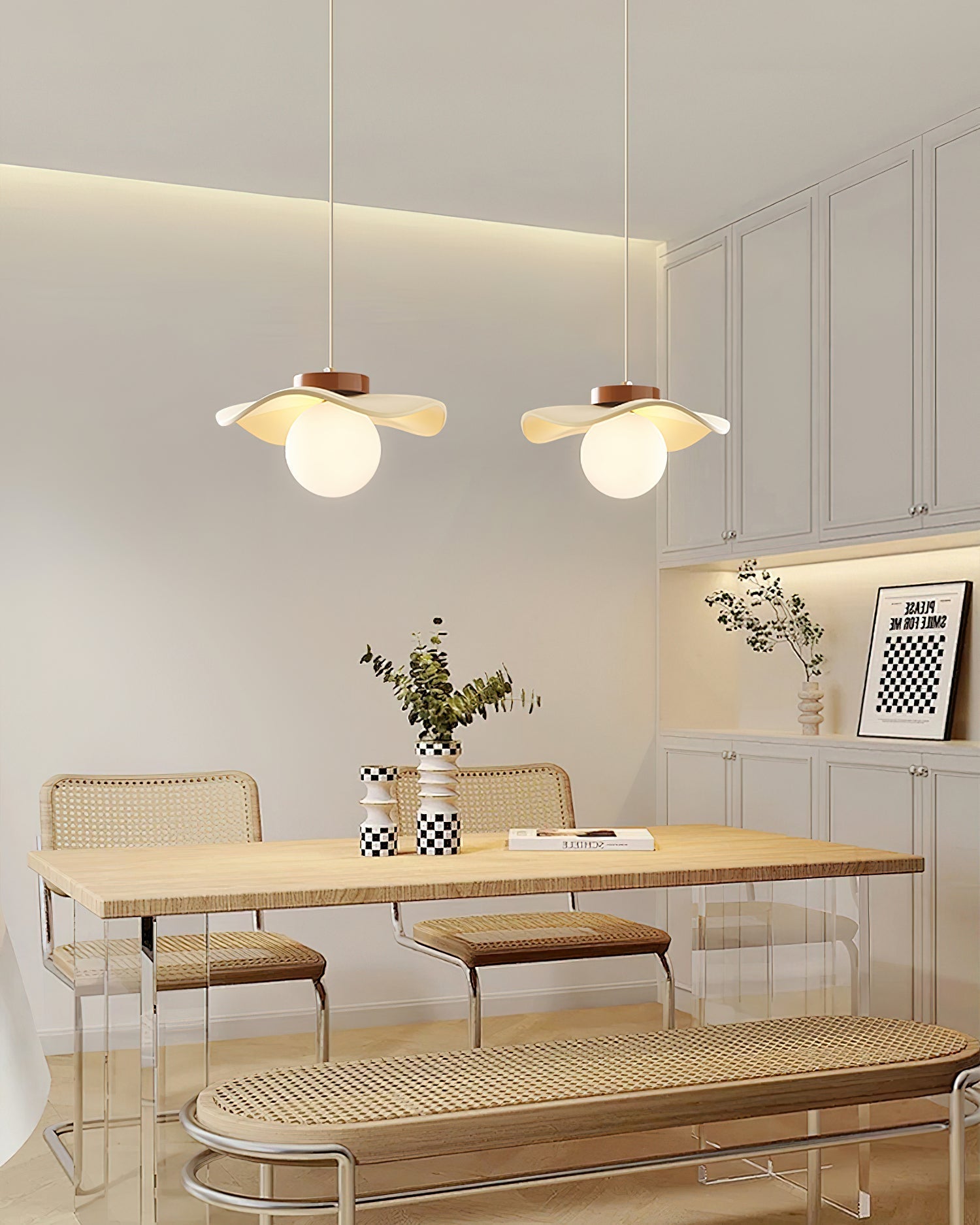 Pendelleuchte Glas Schirm Skulptural Minimalistisch-Letslighting