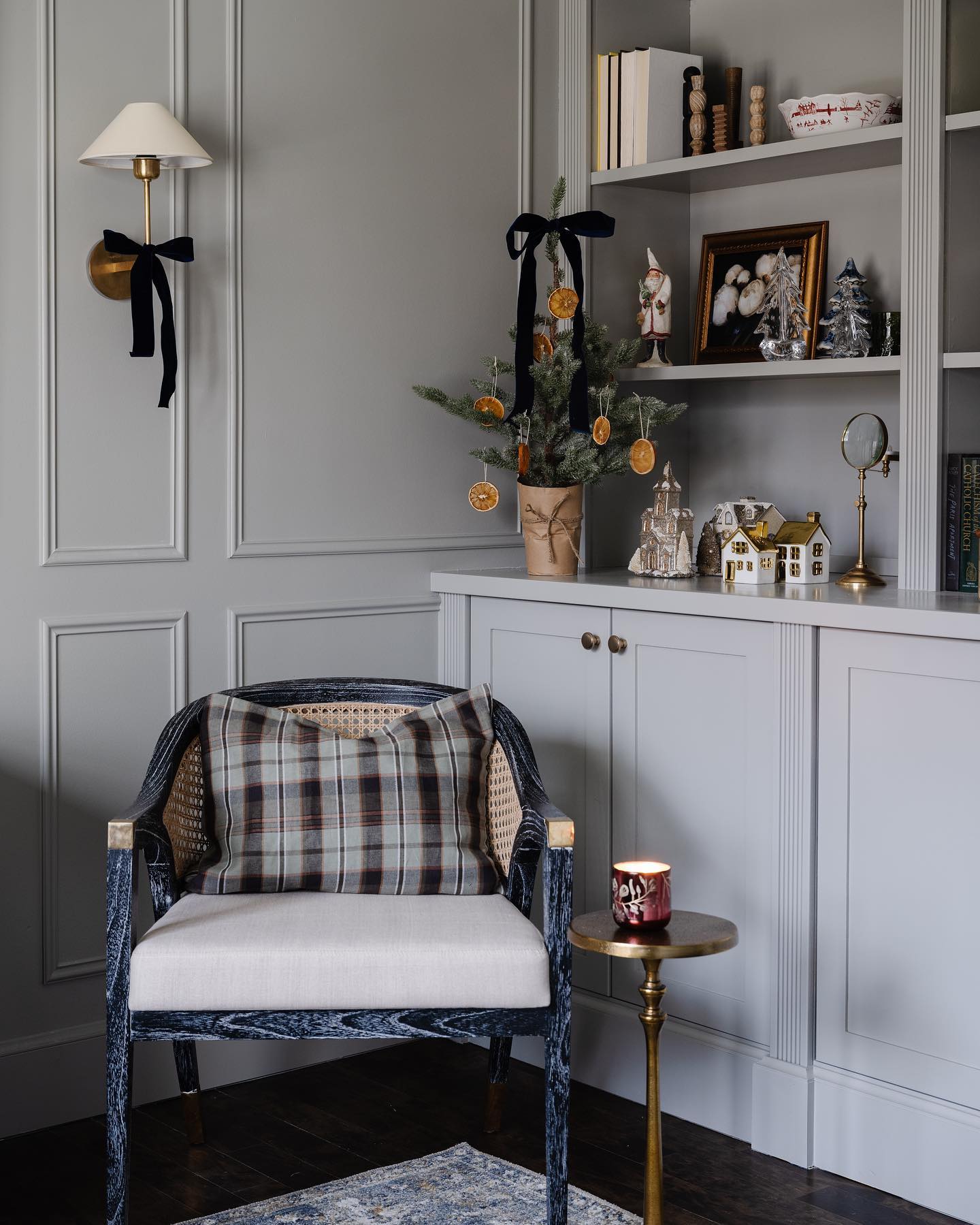 Zosilara Vintage Wandleuchte aus Messing mit Stoffbezug-Letslighting