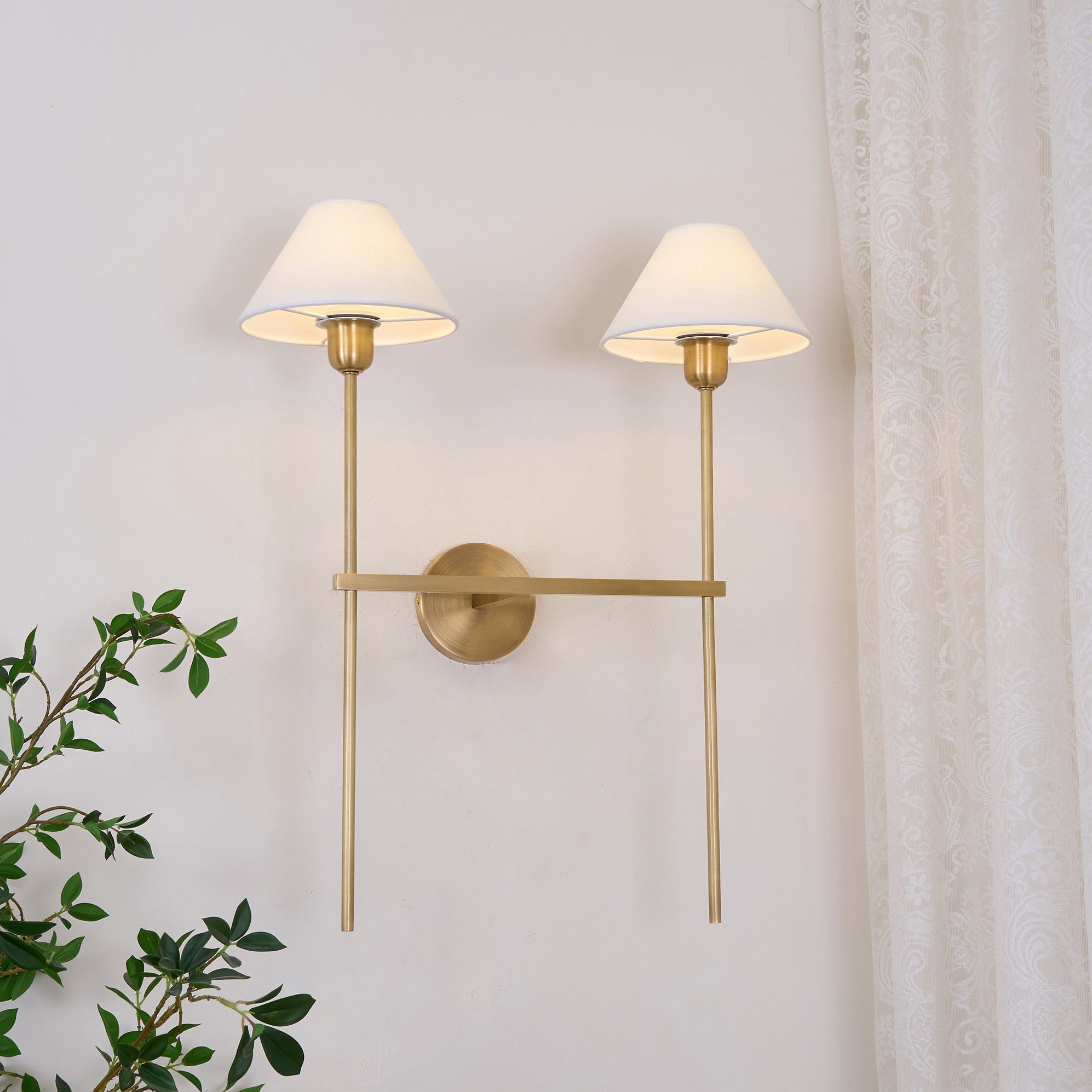 Zosilara Vintage Wandleuchte aus Messing mit Stoffbezug-Letslighting