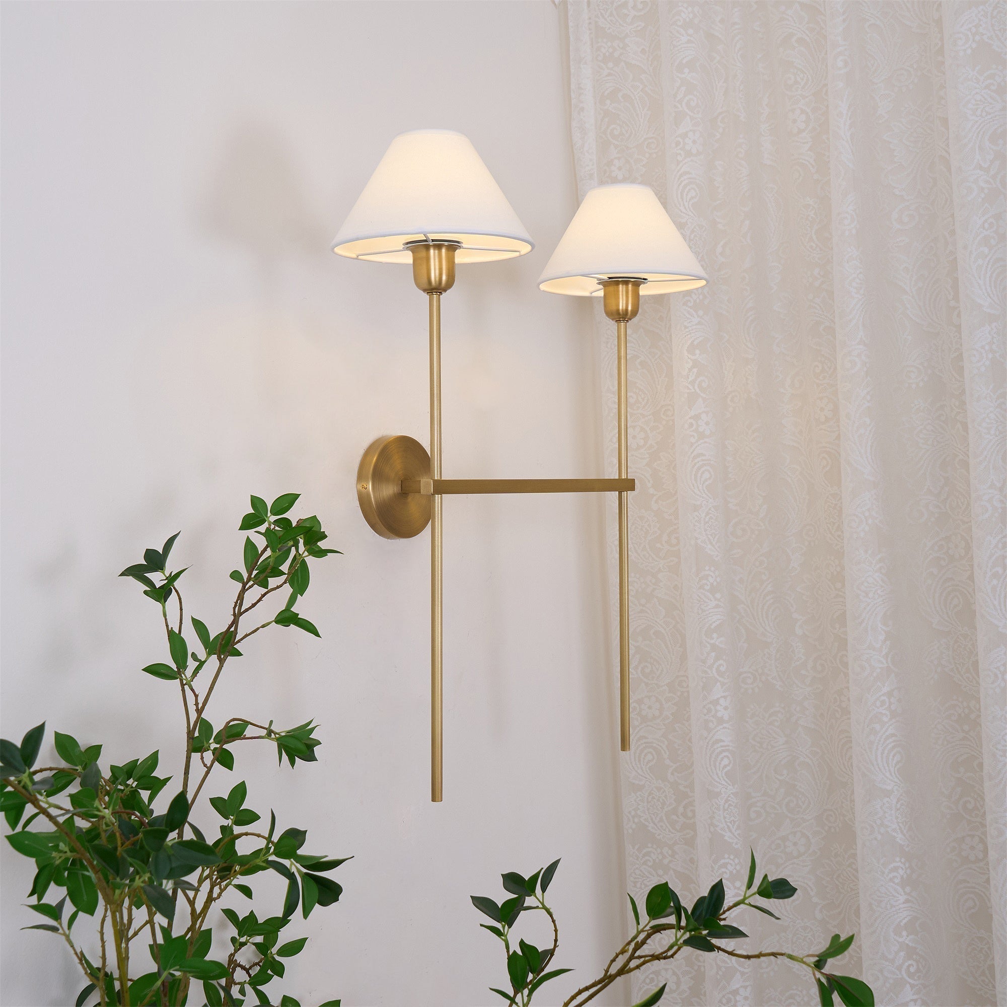Zosilara Vintage Wandleuchte aus Messing mit Stoffbezug-Letslighting