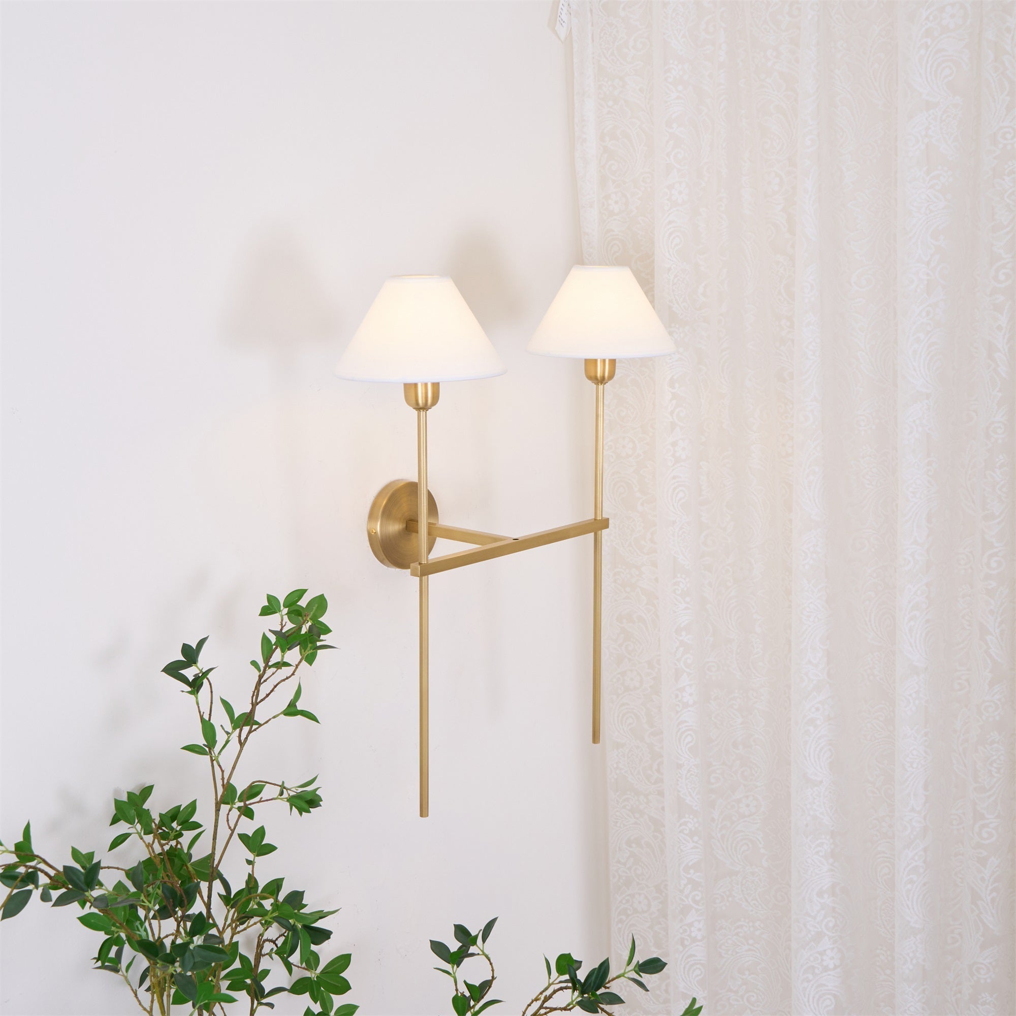 Zosilara Vintage Wandleuchte aus Messing mit Stoffbezug-Letslighting