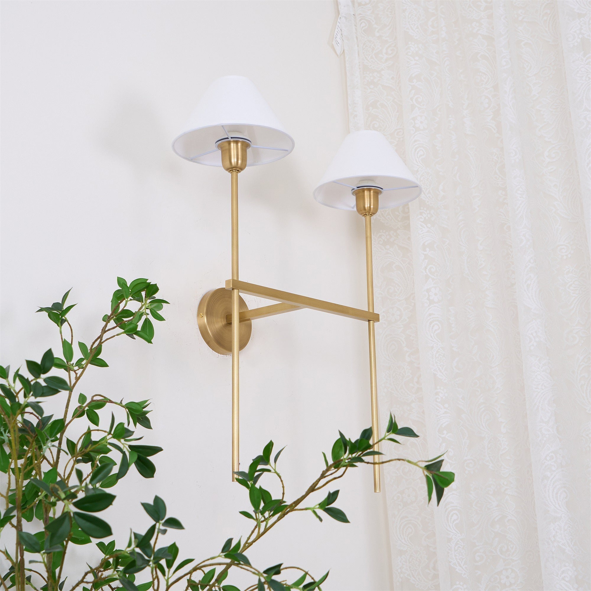 Zosilara Vintage Wandleuchte aus Messing mit Stoffbezug-Letslighting
