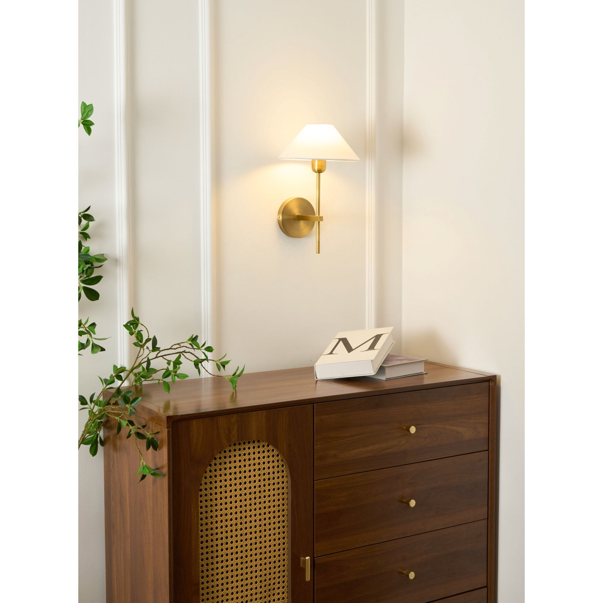 Zosilara Vintage Wandleuchte aus Messing mit Stoffbezug-Letslighting