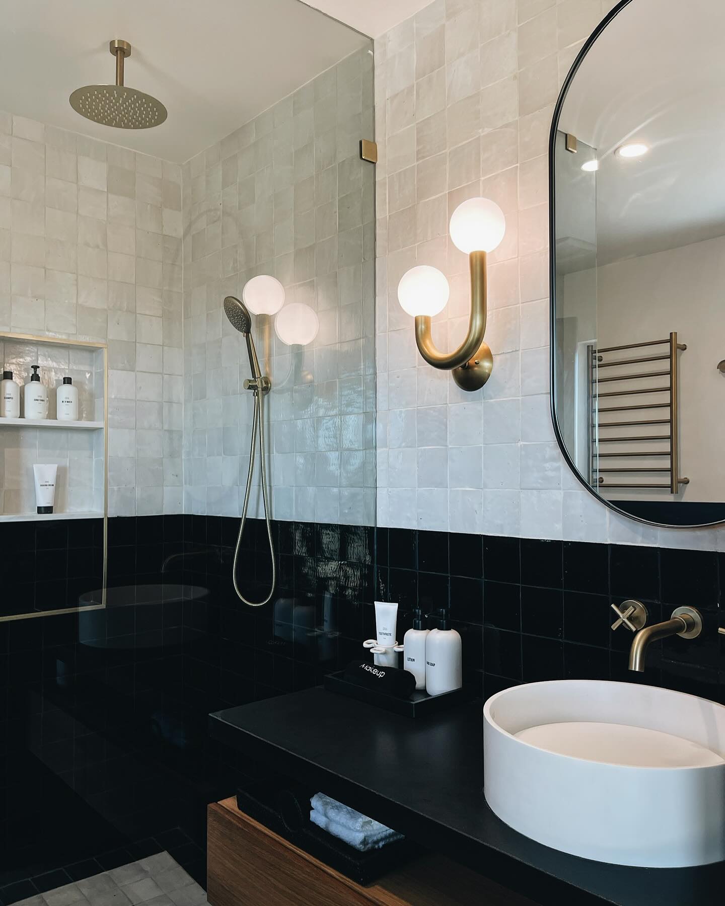Zoshaos Moderne Wandleuchte aus Messing und Glas-Letslighting