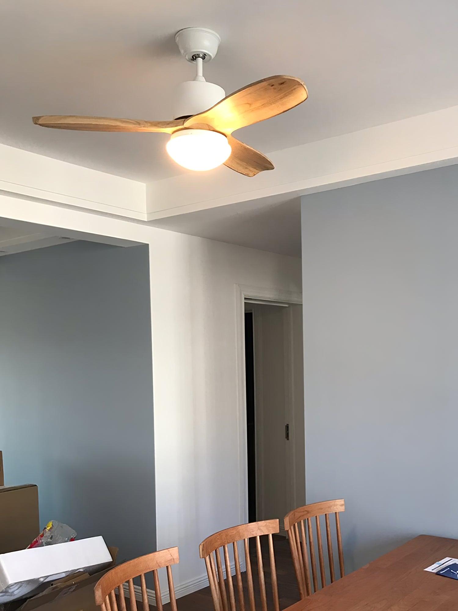 Diagramm mit den Abmessungen der Brivel Ventilatorleuchte Ø 107cm.