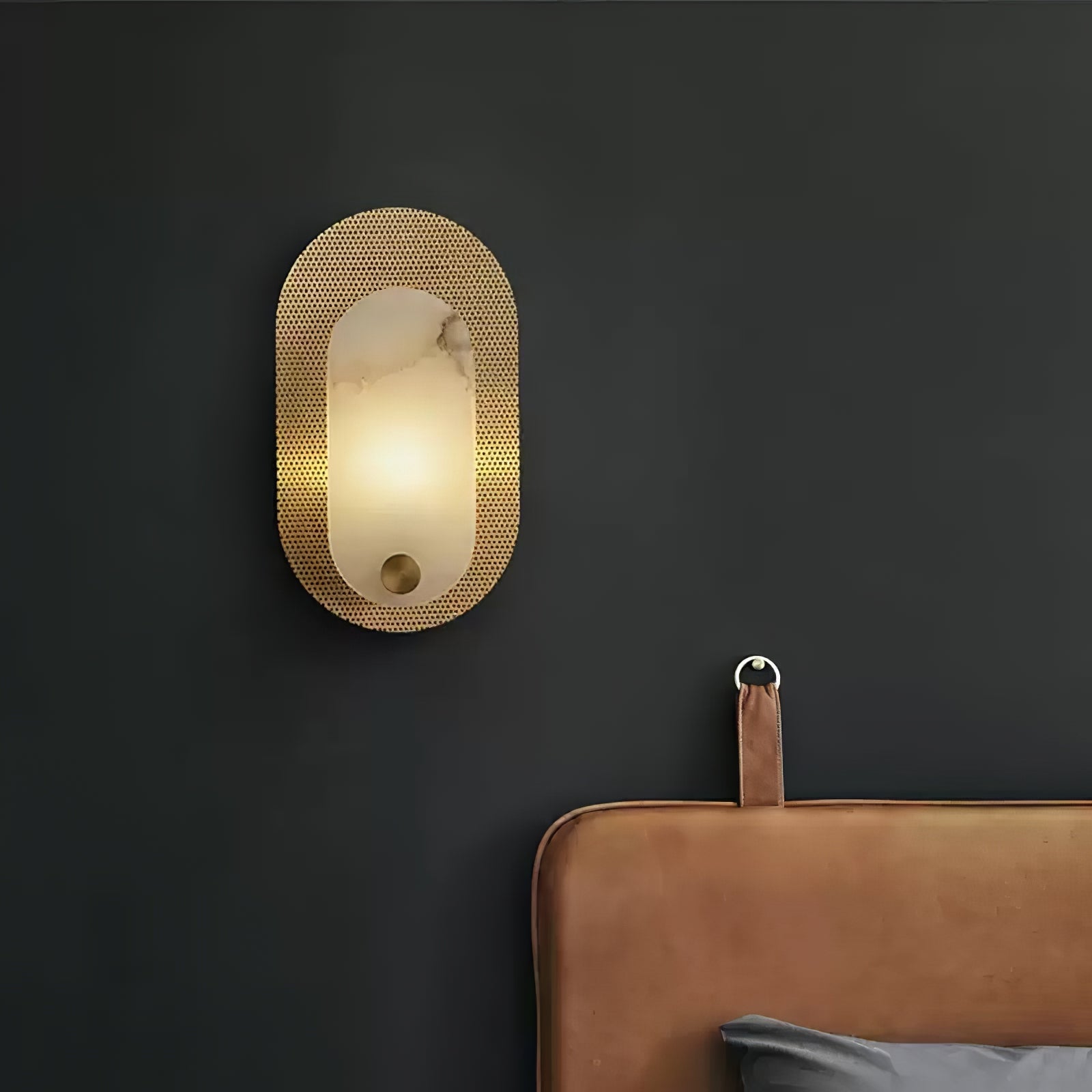 Clio Alabaster Wall Lamp - Neutralighting