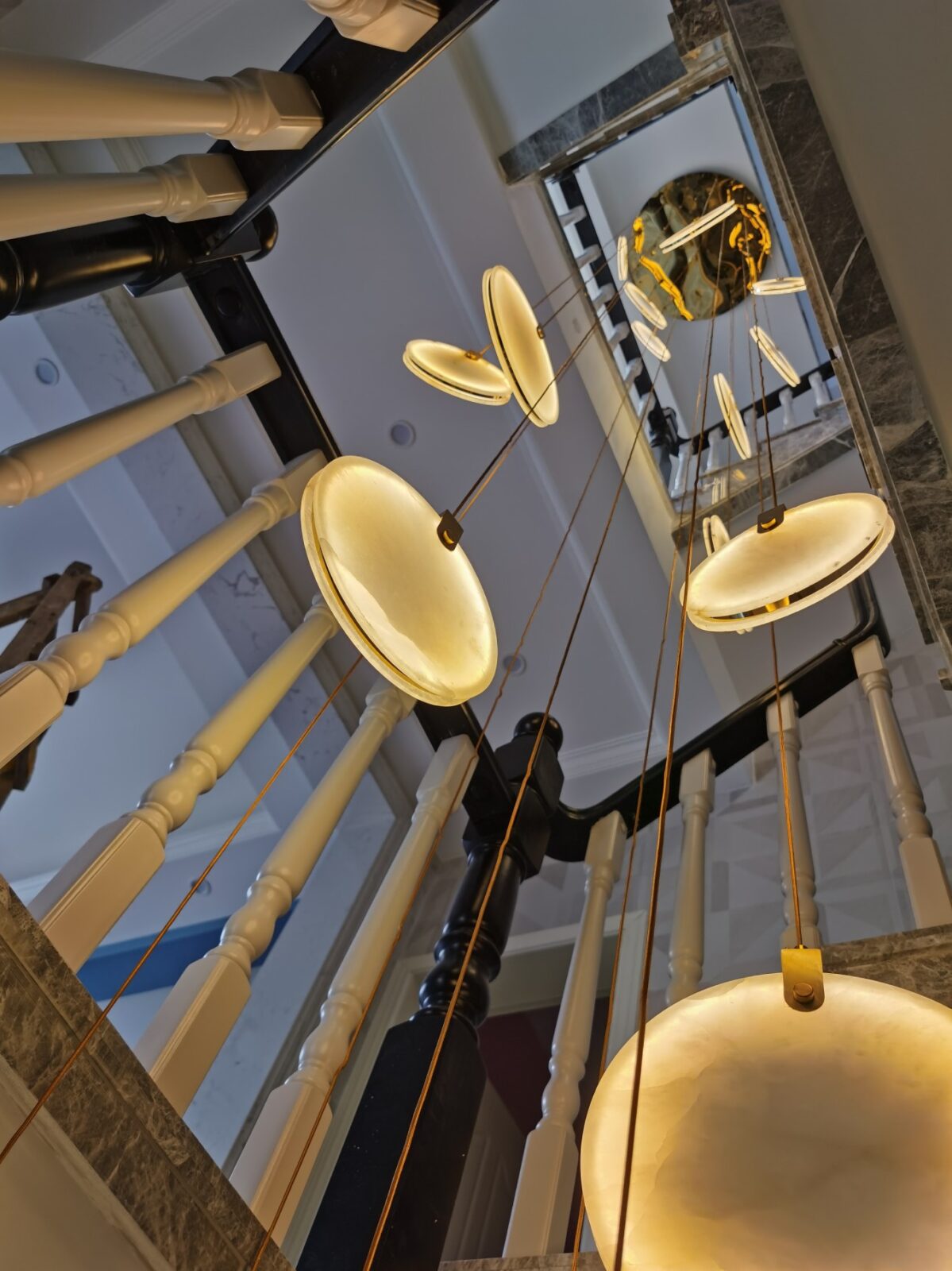 Codoros Alabaster Pendant Light - Neutralighting