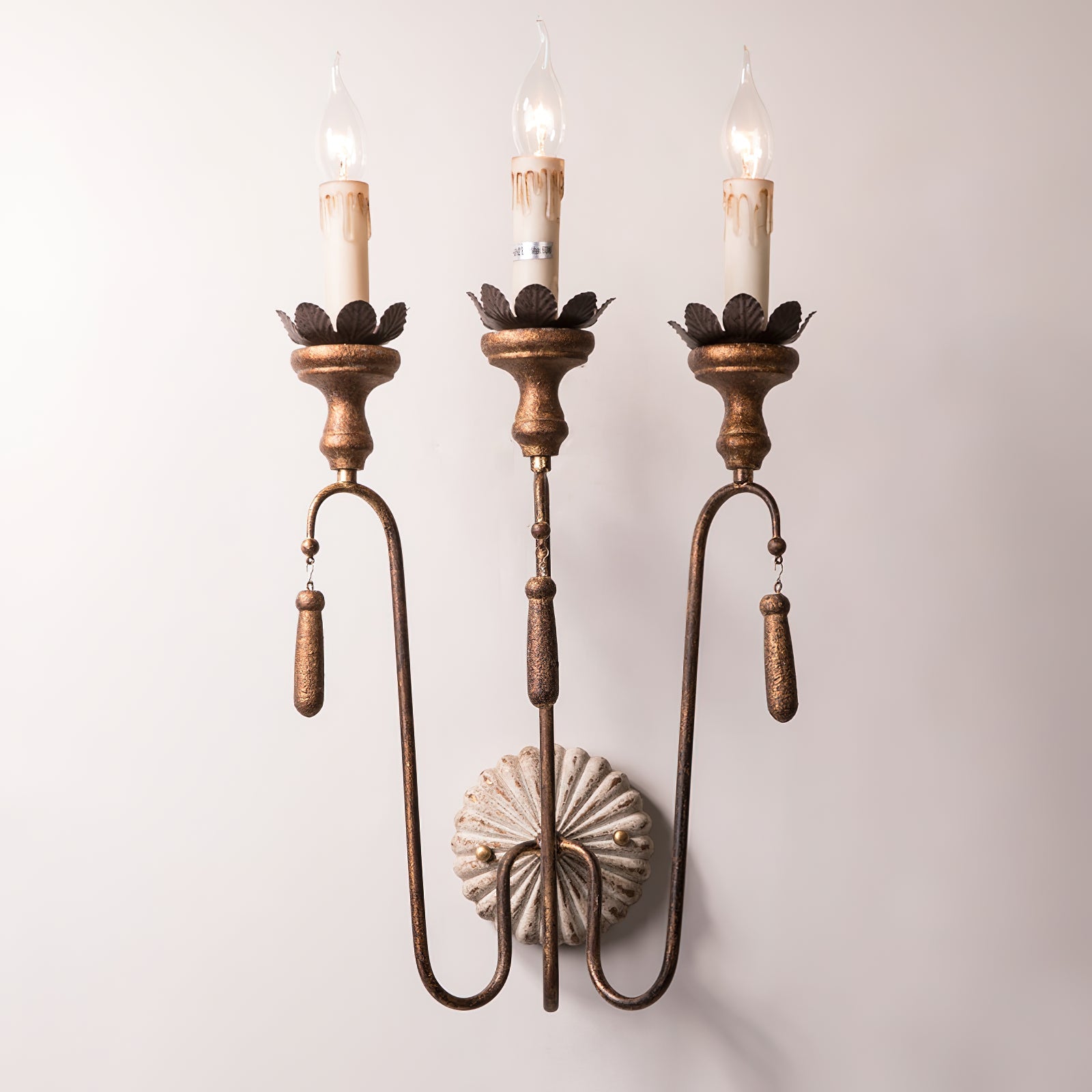 Avelaris Wandleuchte Holz Vintage Industrial-Letslighting