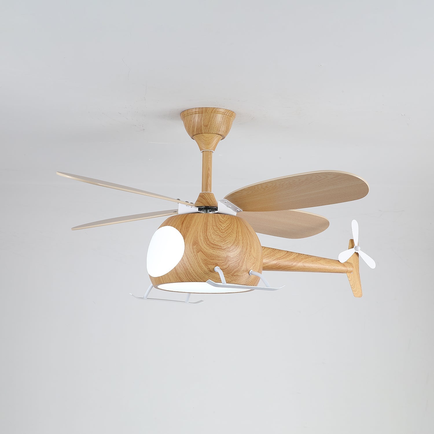 Aviara Ventilatorleuchte in einem modernen Kinderzimmer