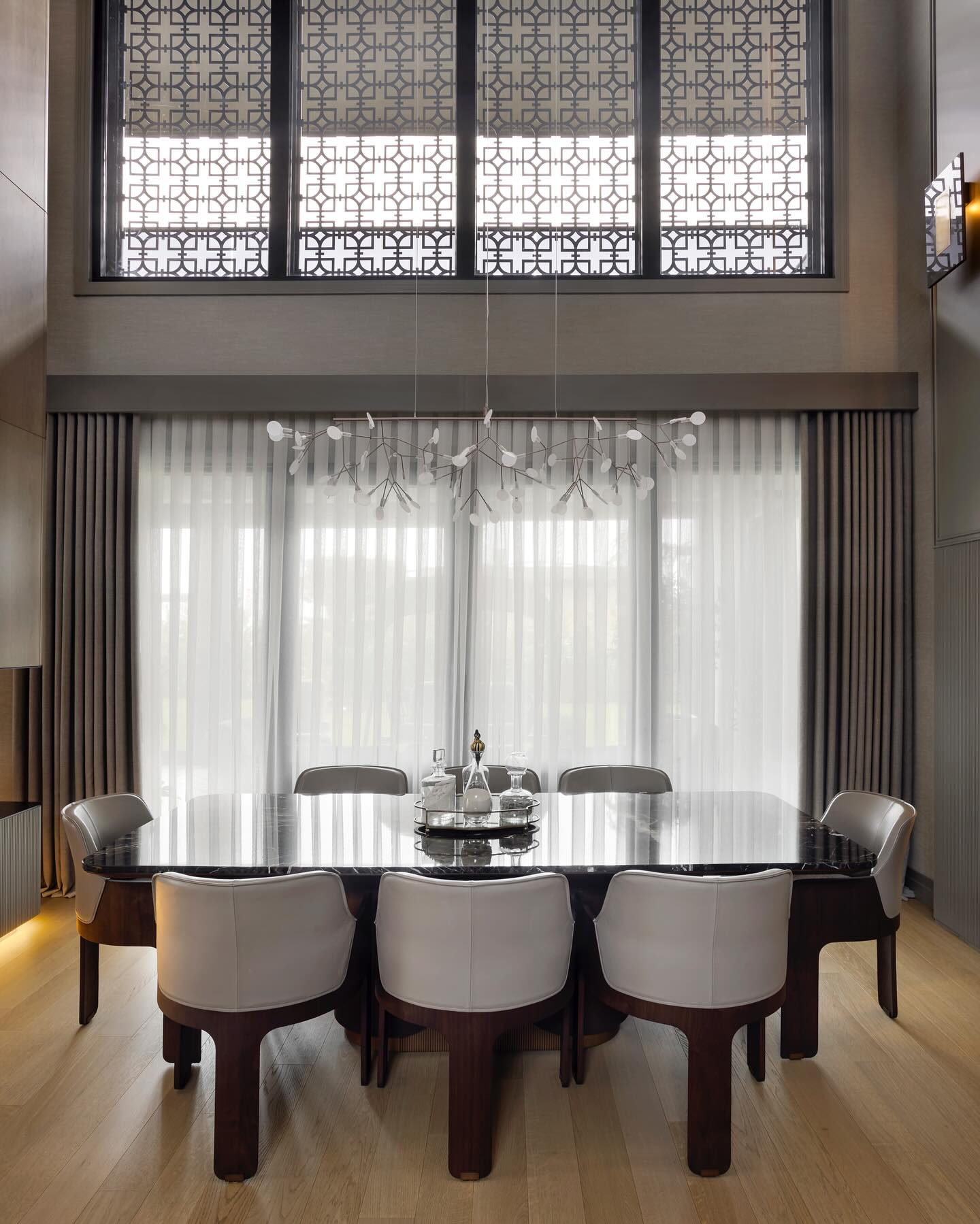 Allirus Postmodern Luxury Metal Acrylic Chandelier - Letslighting