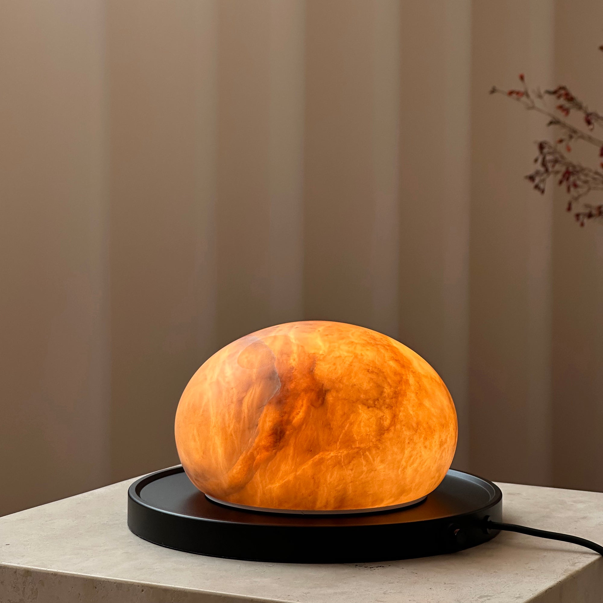 Bolita Alabaster Table Lamp - Letslighting
