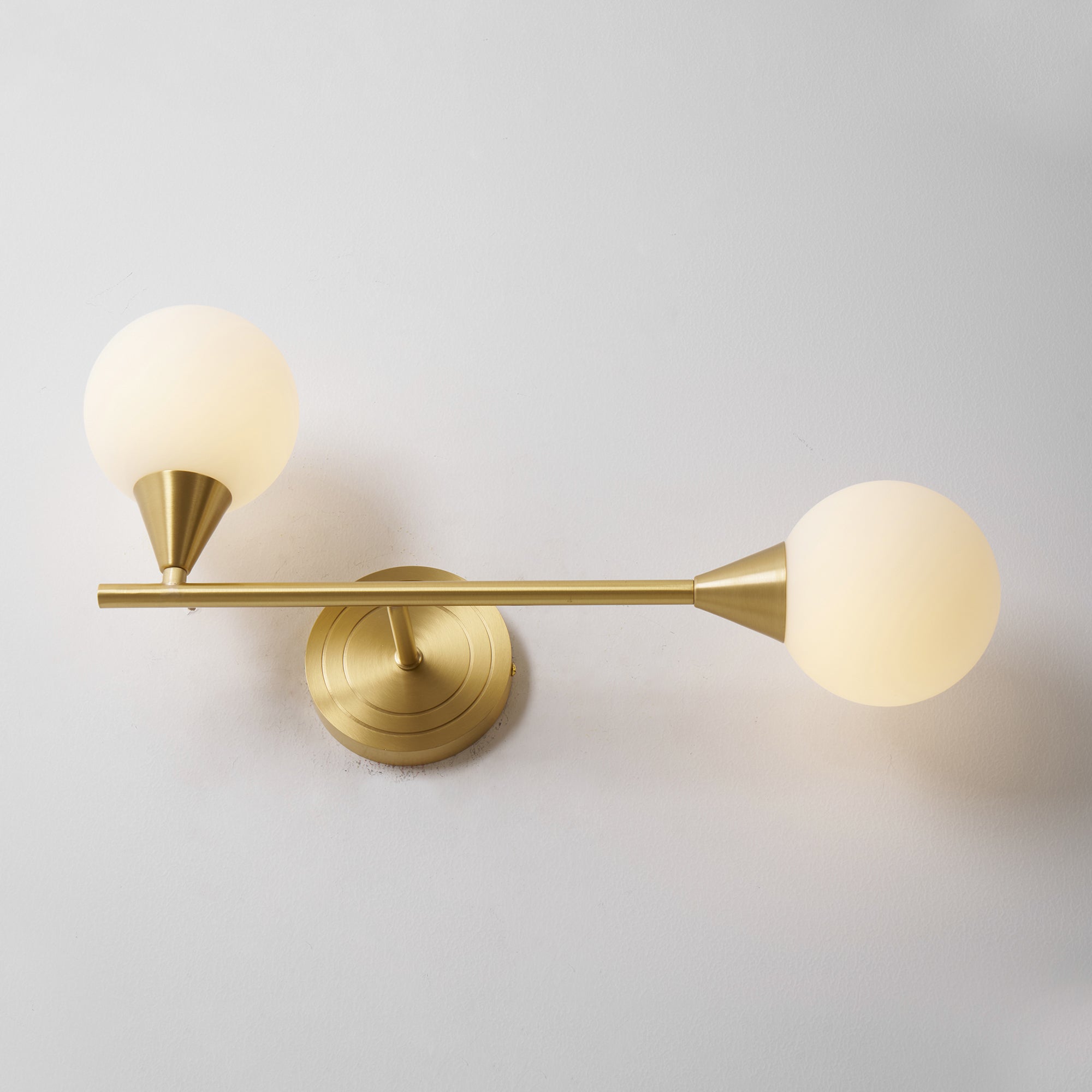 Holten Verstellbare Messing-Glas Wandleuchte-Letslighting