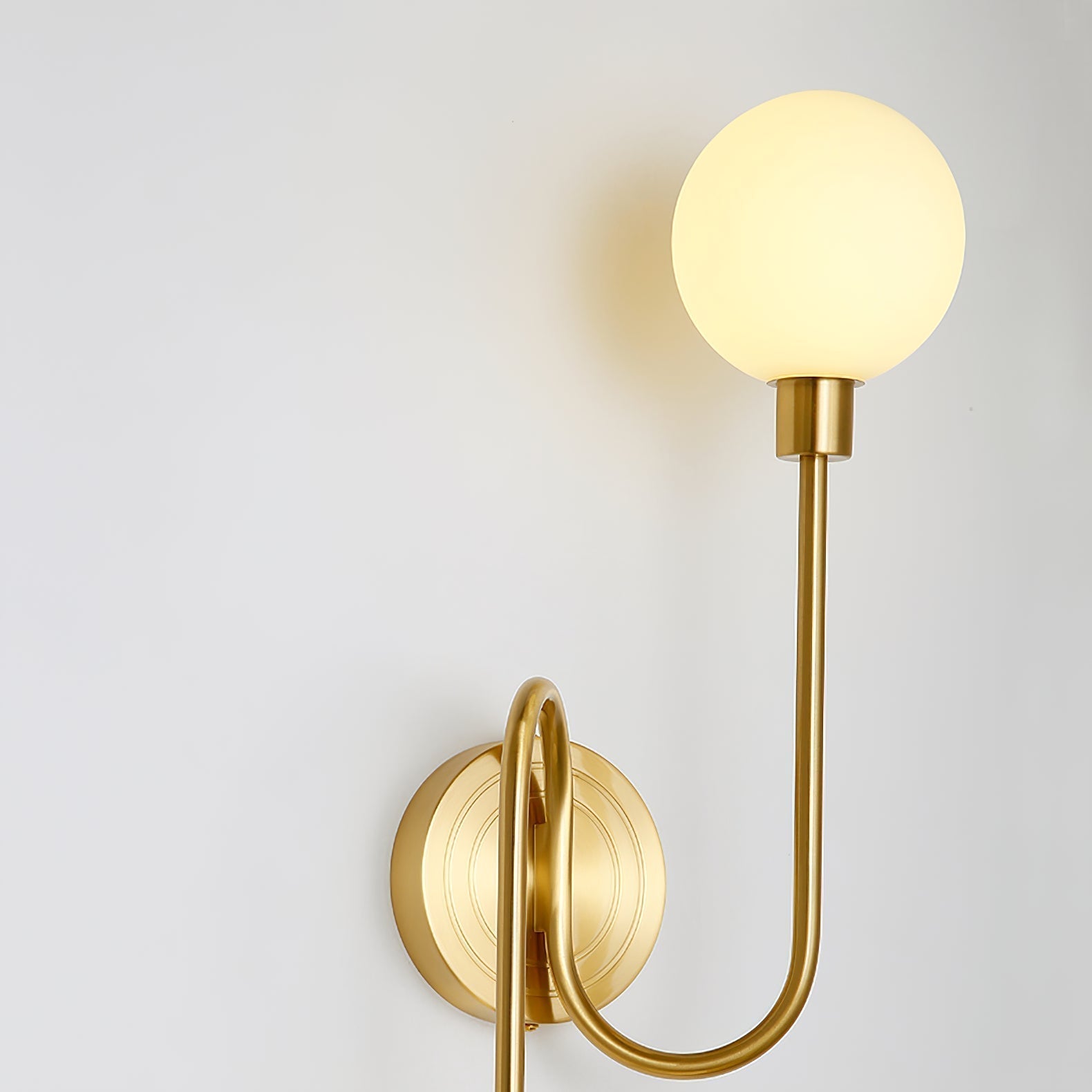 Holten Verstellbare Messing-Glas Wandleuchte-Letslighting