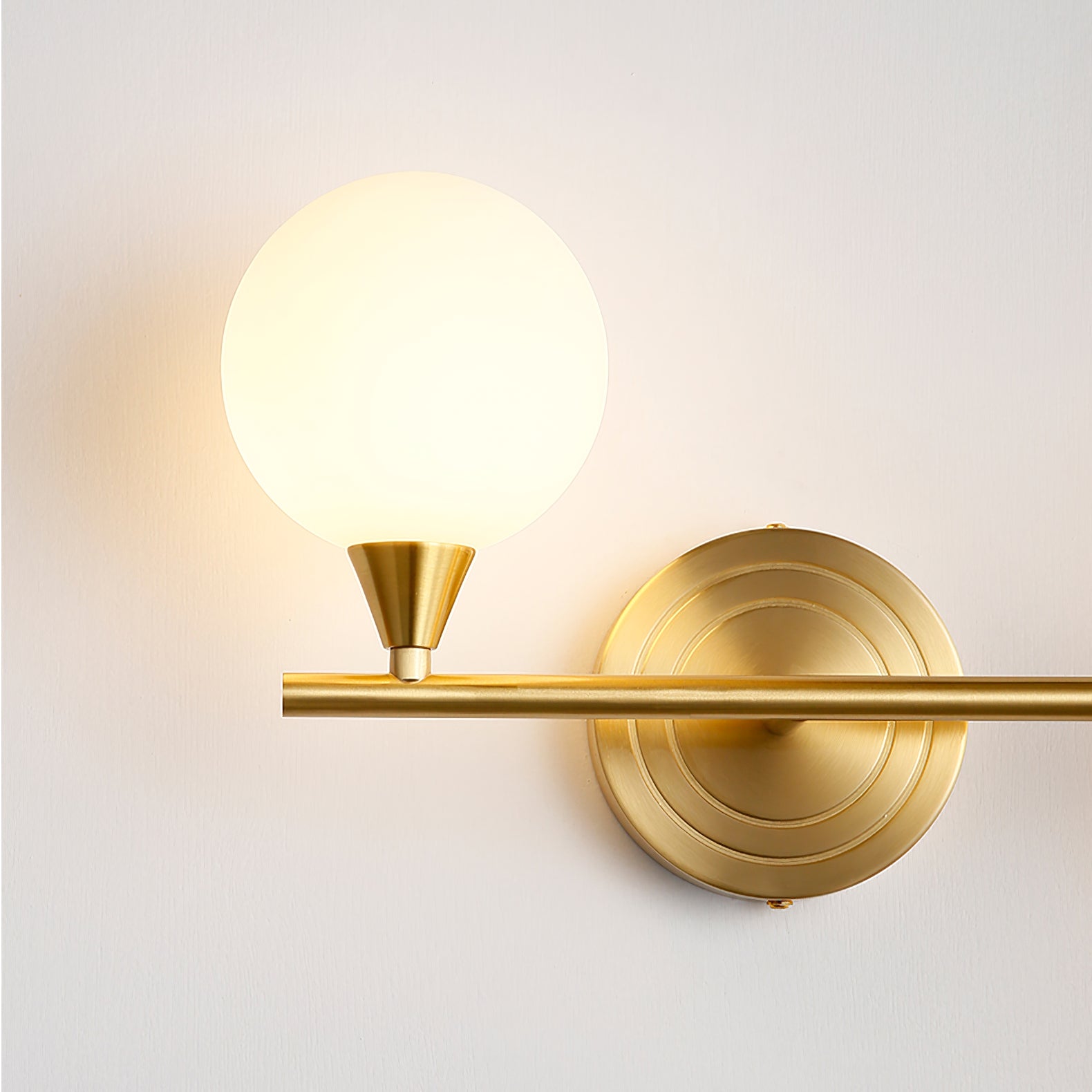 Holten Verstellbare Messing-Glas Wandleuchte-Letslighting
