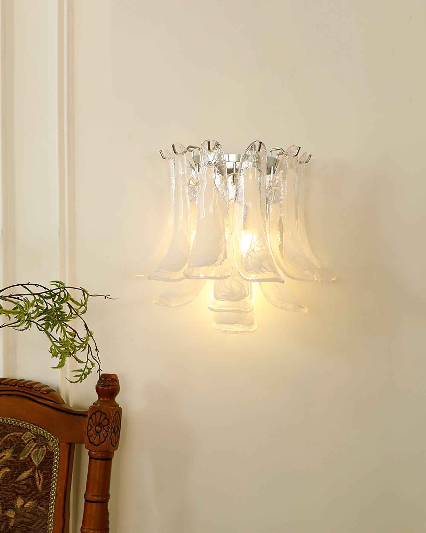 Aurora Wall Lamp Petal Glass Horseshoe Shaped Minimalist - Neutralighting