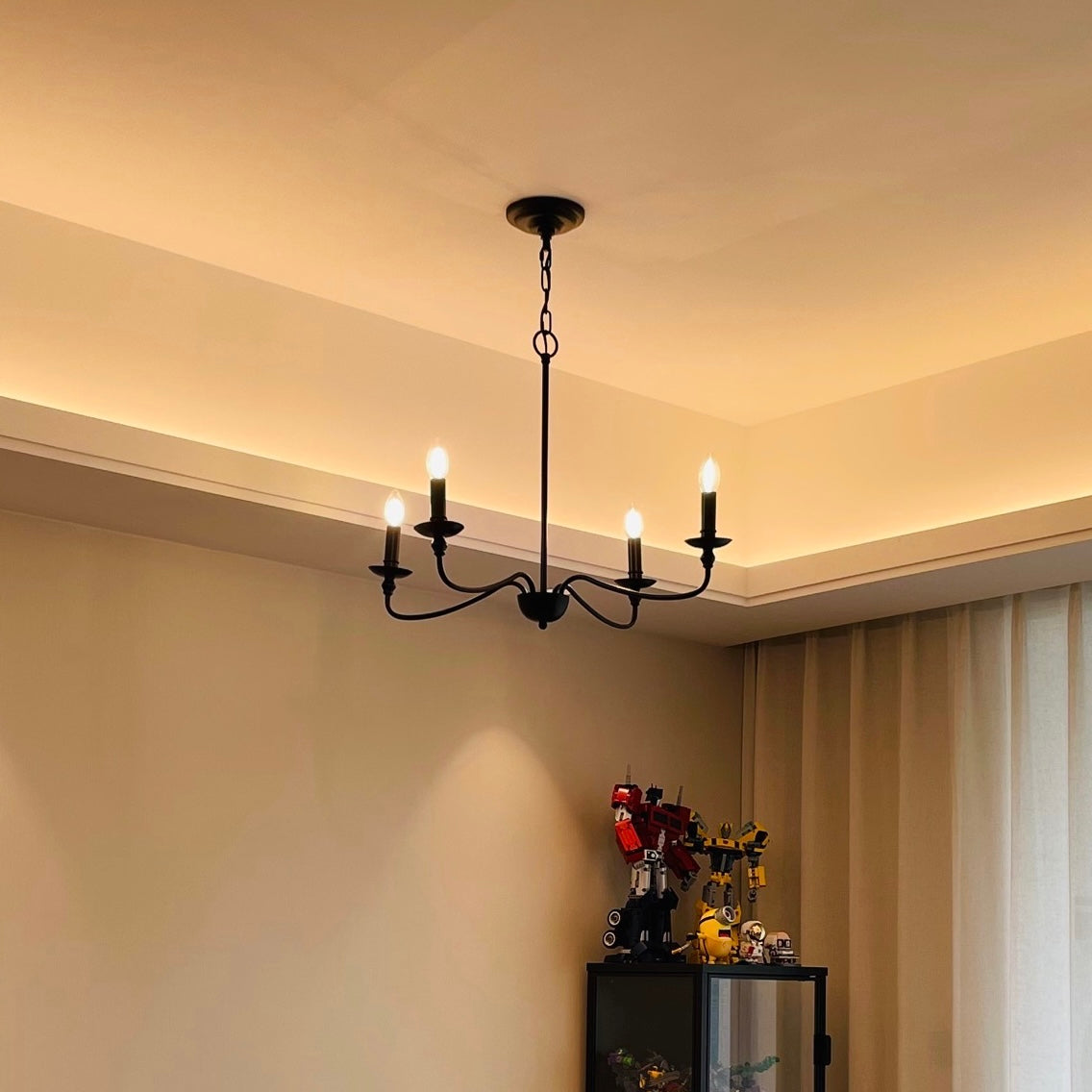 Silva Modern LED Kronleuchter Schlafzimmer Schwarz/Gold Metall