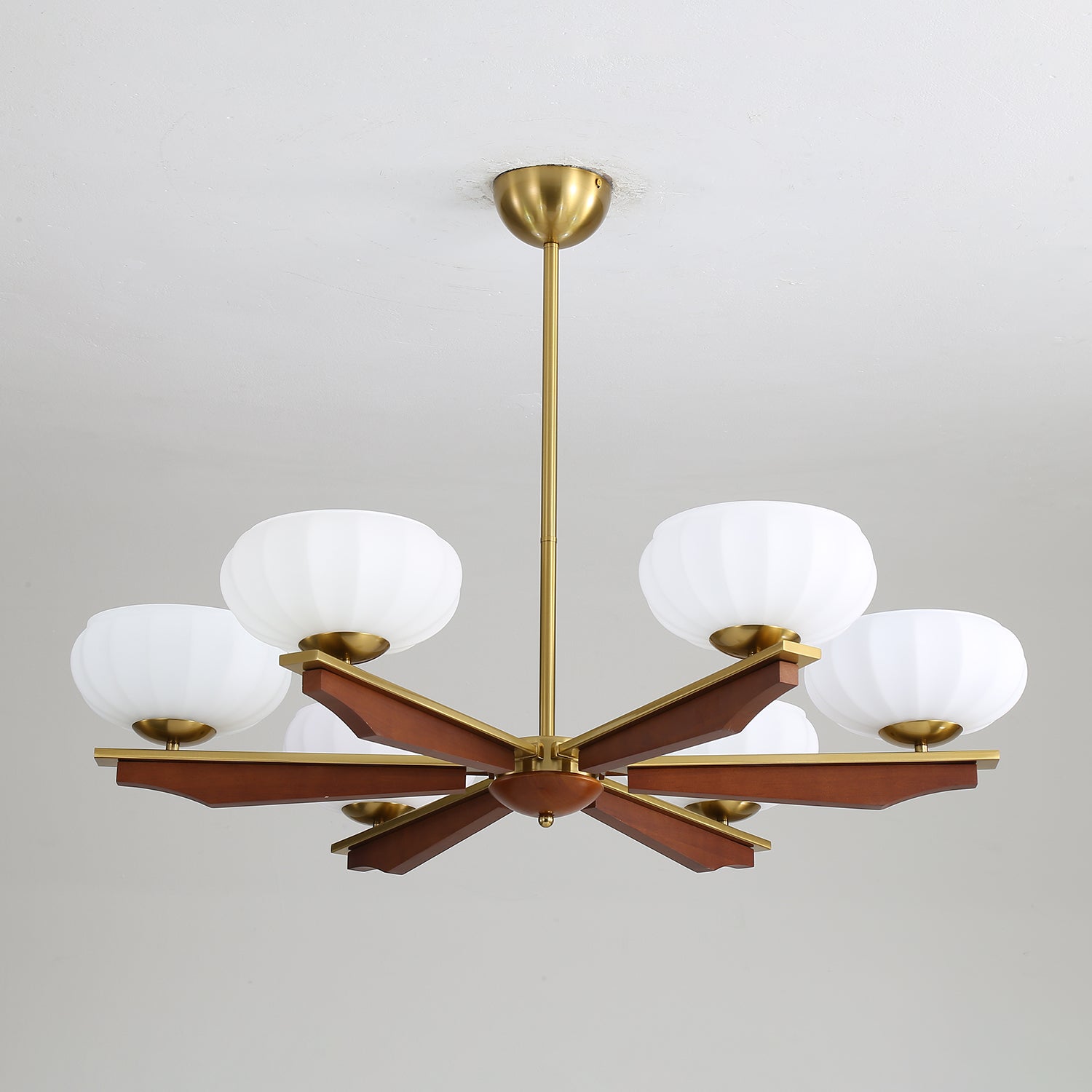 Uzoror Traditioneller Eleganter Kronleuchter aus Vintage-Holz-Letslighting