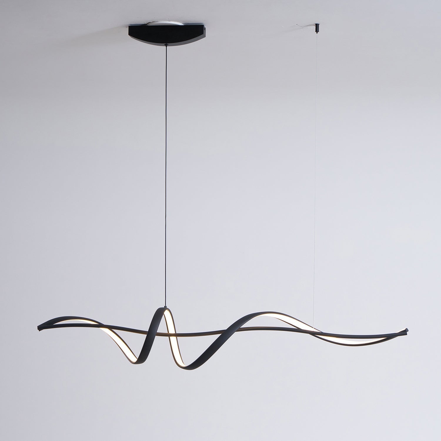 Aveline Moderne Schwarze LED Wellen-Pendelleuchte-Letslighting
