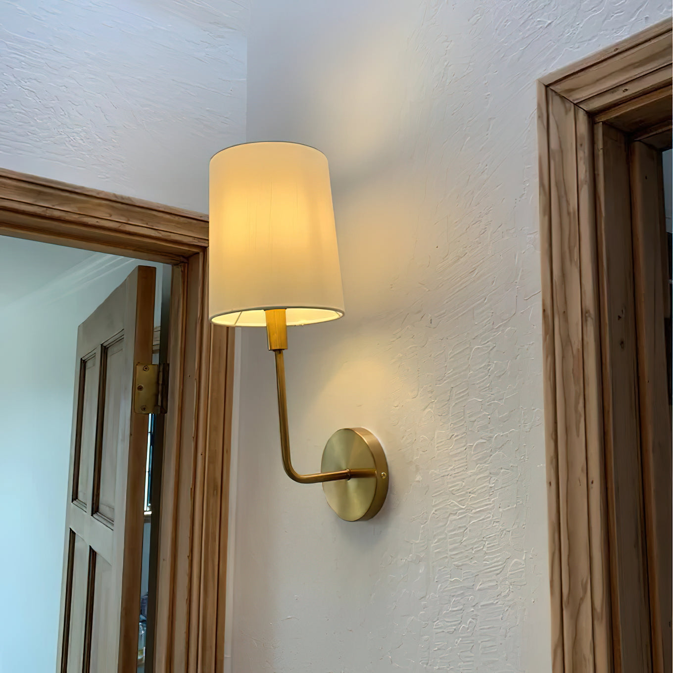Orvynia Moderne Wandleuchte aus Messinggewebe-Letslighting