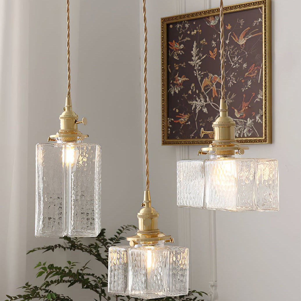 Ovely Vintage Pendelleuchte aus gehämmertem Messing und Glas