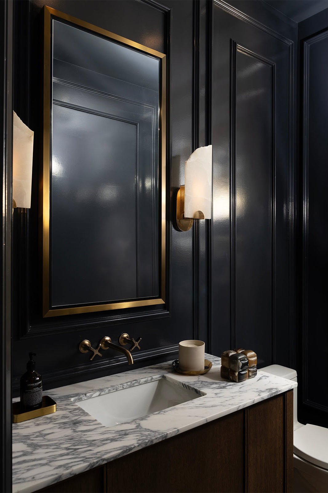 Olphaiel Modern Minimalist Brass Alabaster Wall Lamp - Letslighting