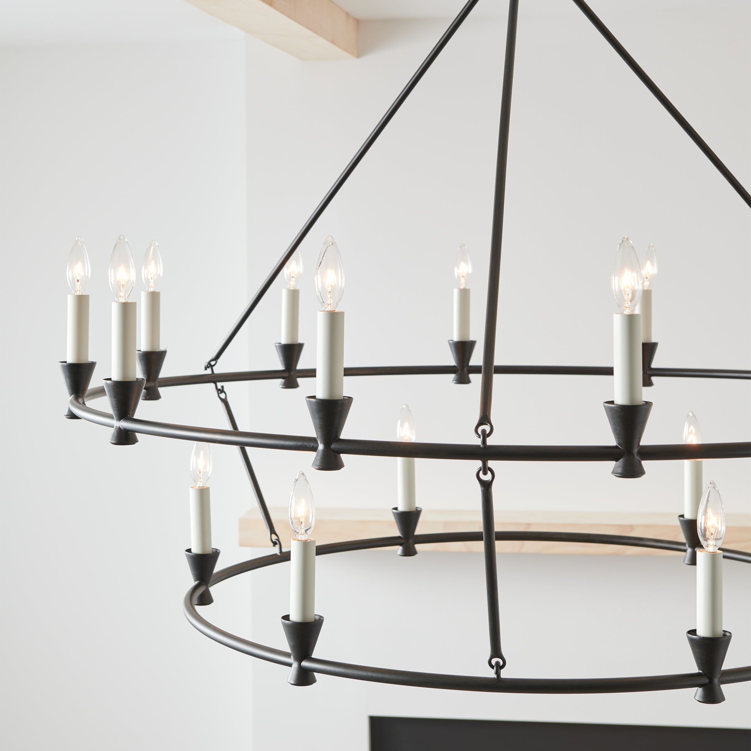 Ovyneth Industrieller Vintage Kronleuchter aus Messing-Letslighting