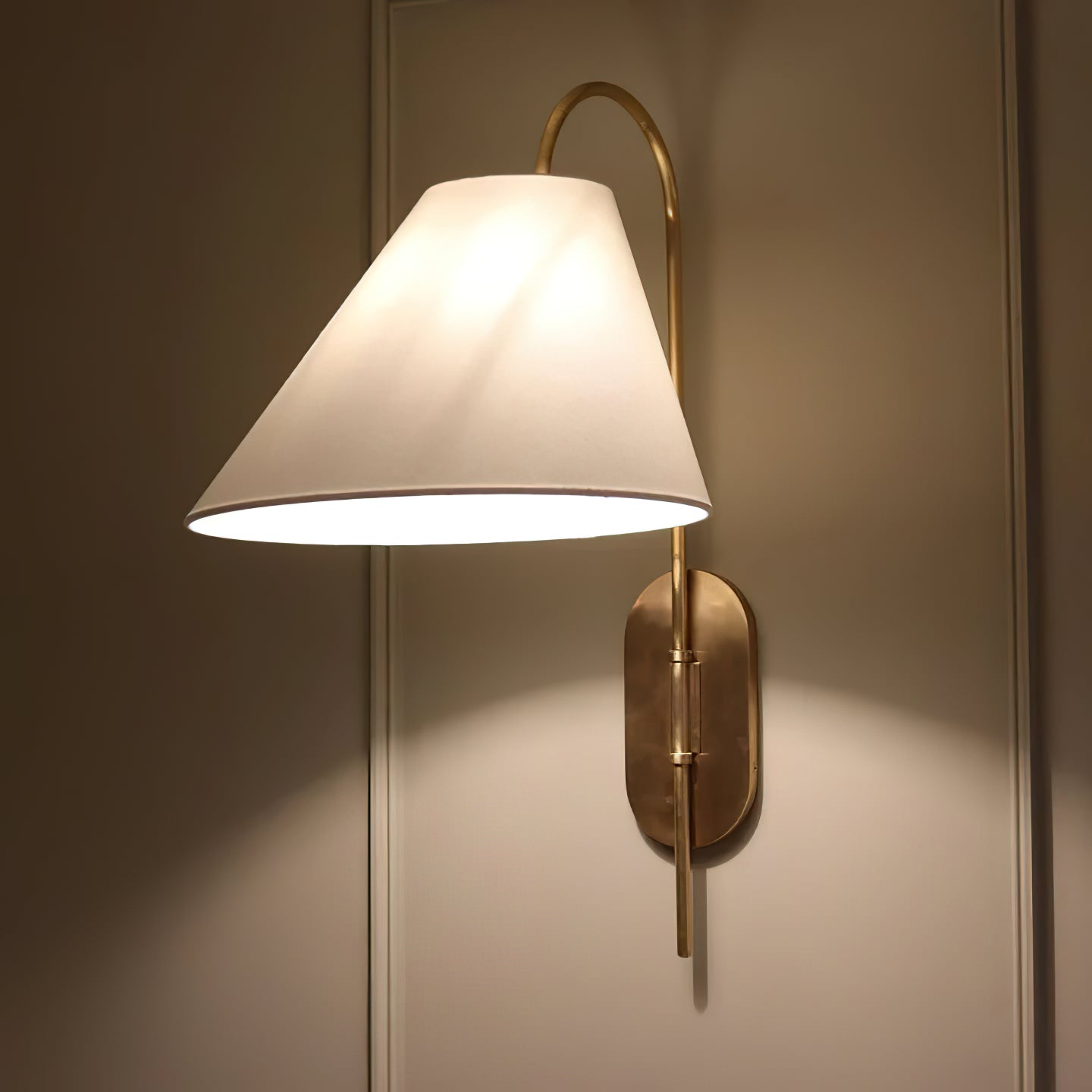 Nyphaiel Wandleuchte aus Messinggewebe-Letslighting