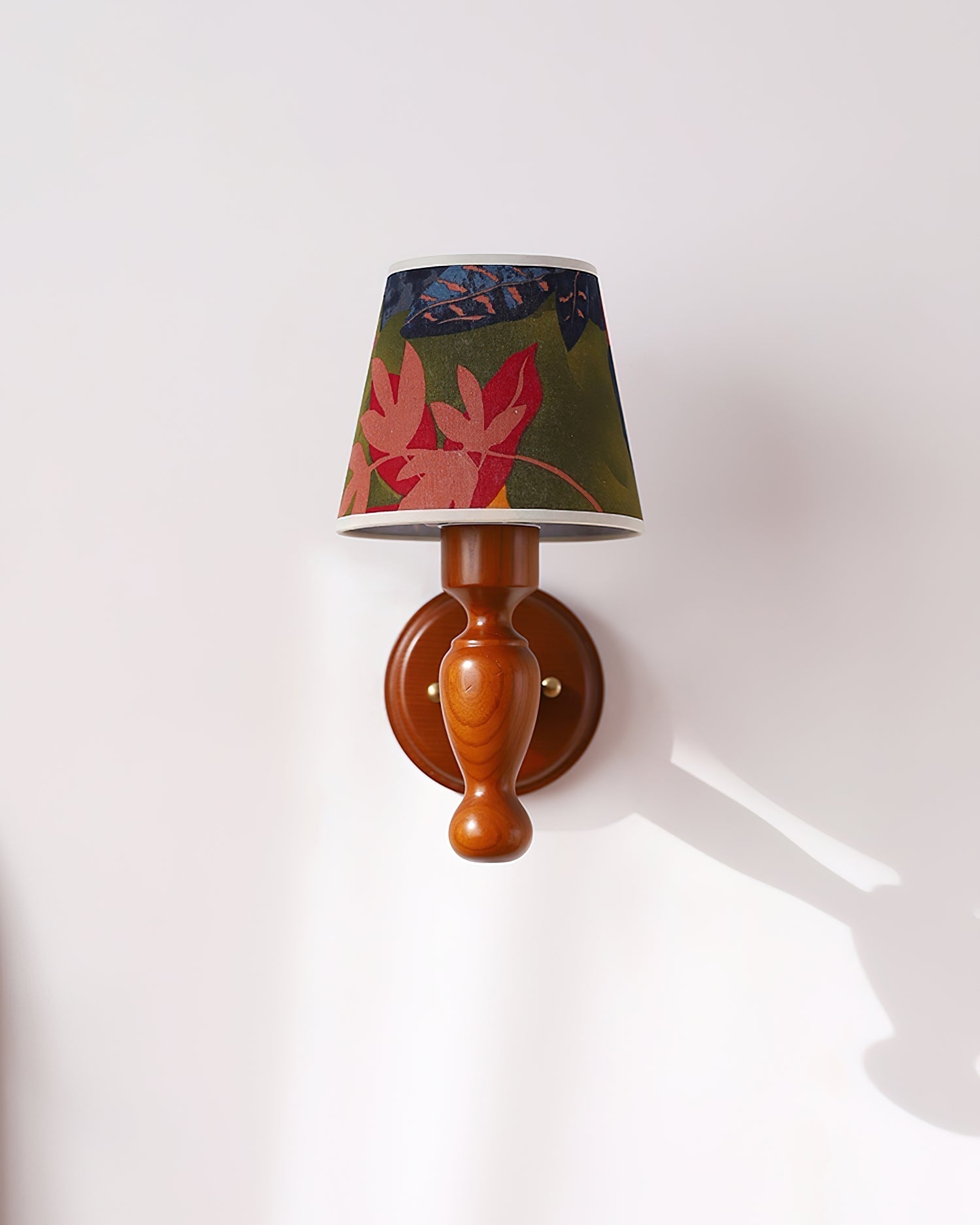 Mapleleaf Moderne Wandleuchte aus Holz-Letslighting