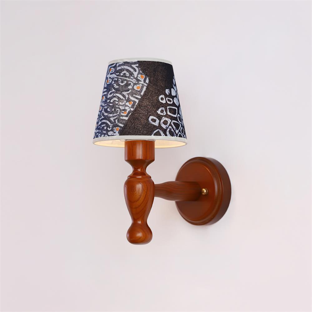 Mapleleaf Moderne Wandleuchte aus Holz-Letslighting