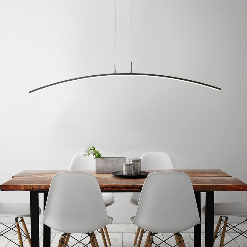 Arisha Modern Minimalist Linear LED Pendelleuchte Schwarz/Weiß Esszimmer Metall
