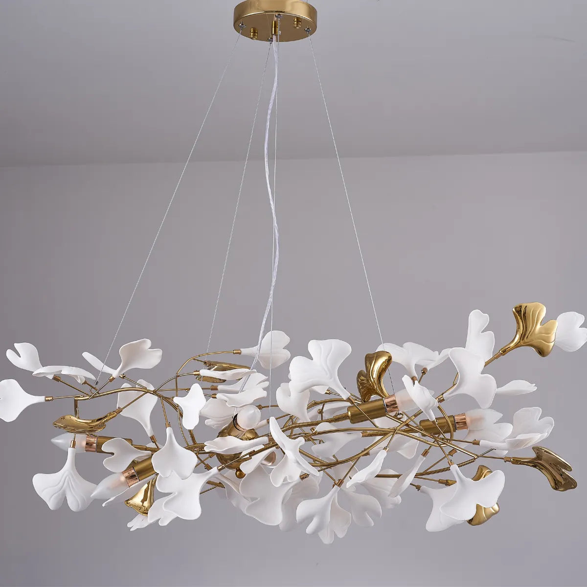 Olivia Modern Kronleuchter Blumen Gold/Weiß Wohnzimmer Metall/Keramik