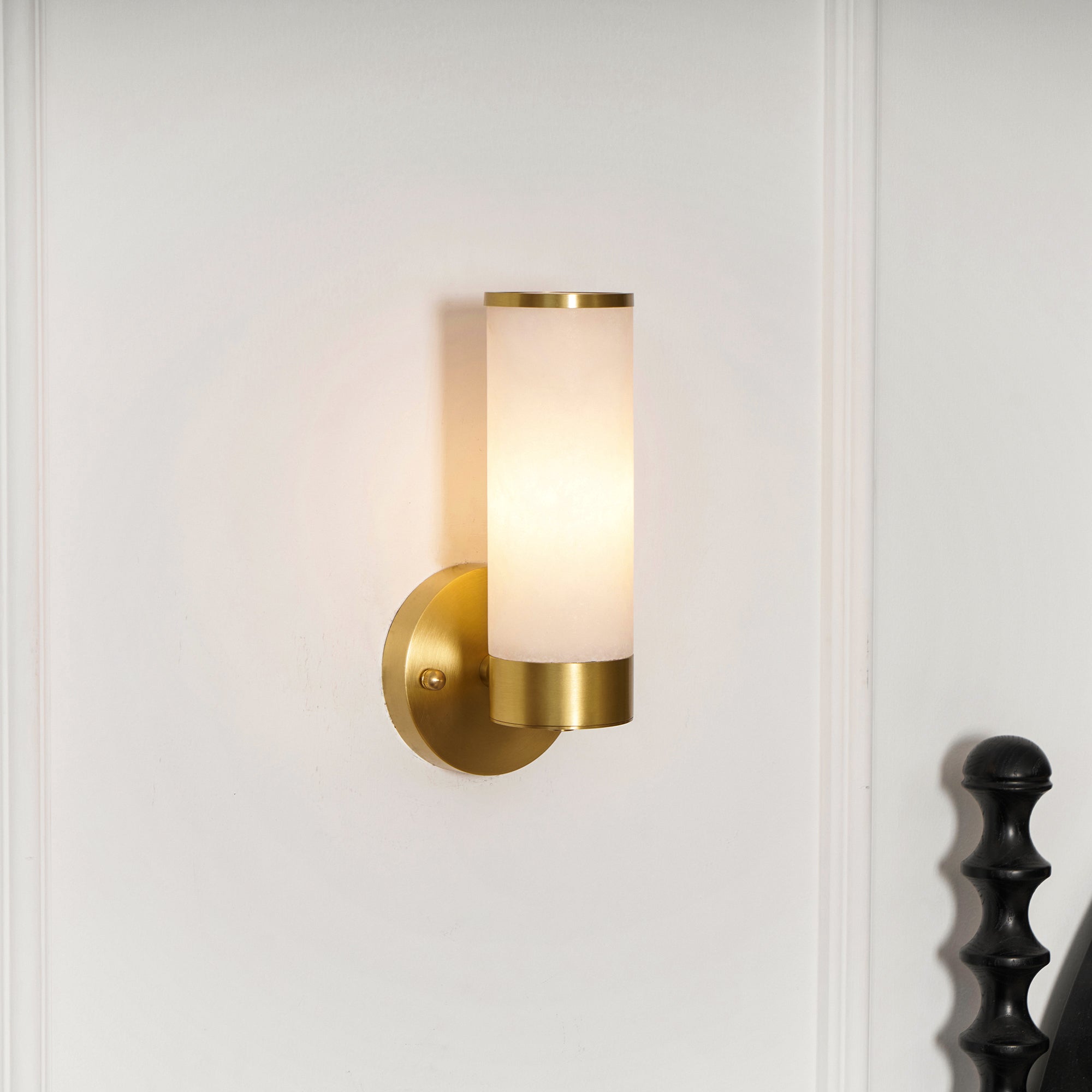 Olvynis Modern Minimalist Brass Alabaster Wall Lamp - Letslighting