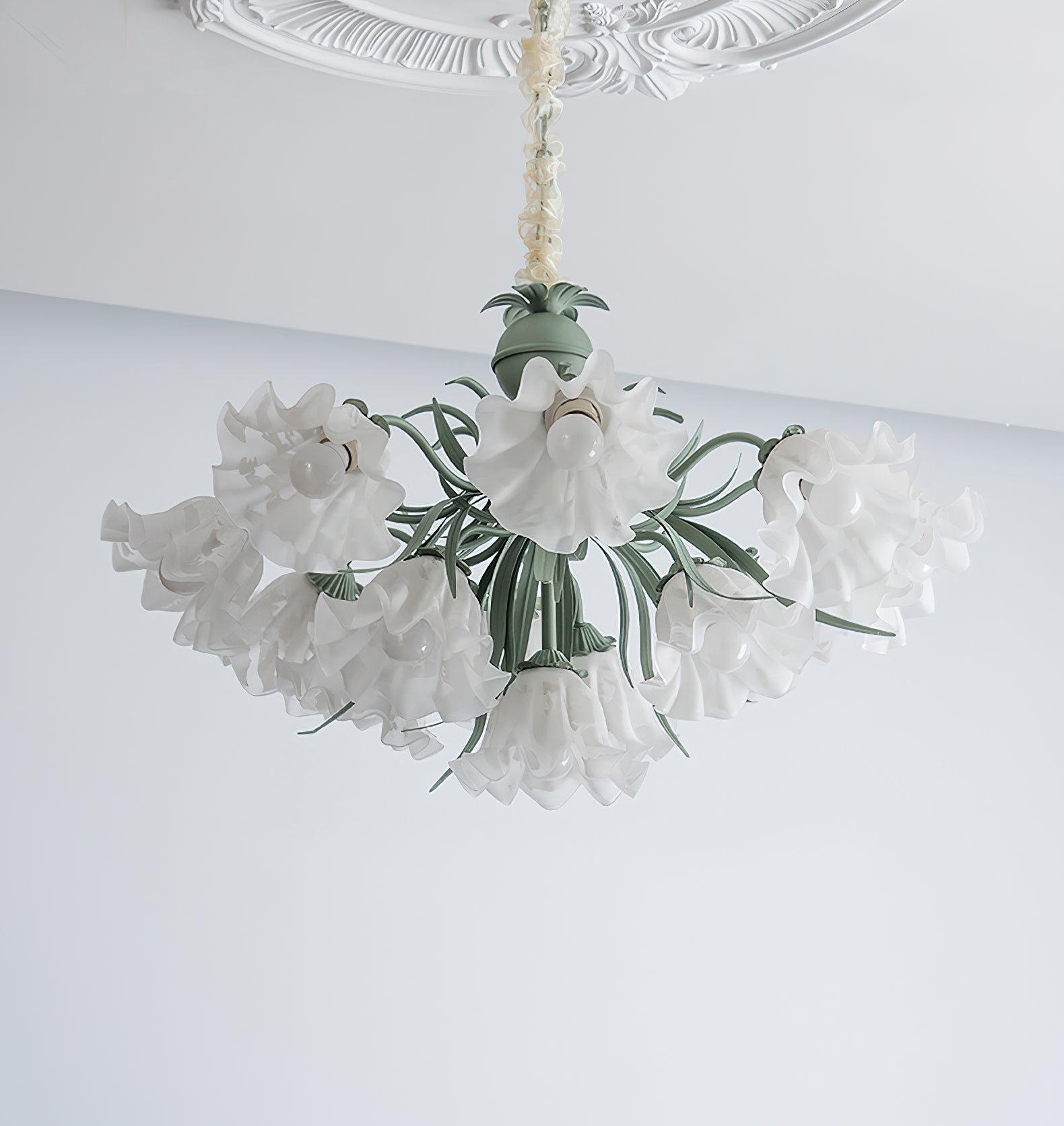 Lustra Kronleuchter Blume mit Blütenblättern und Blättern-Letslighting