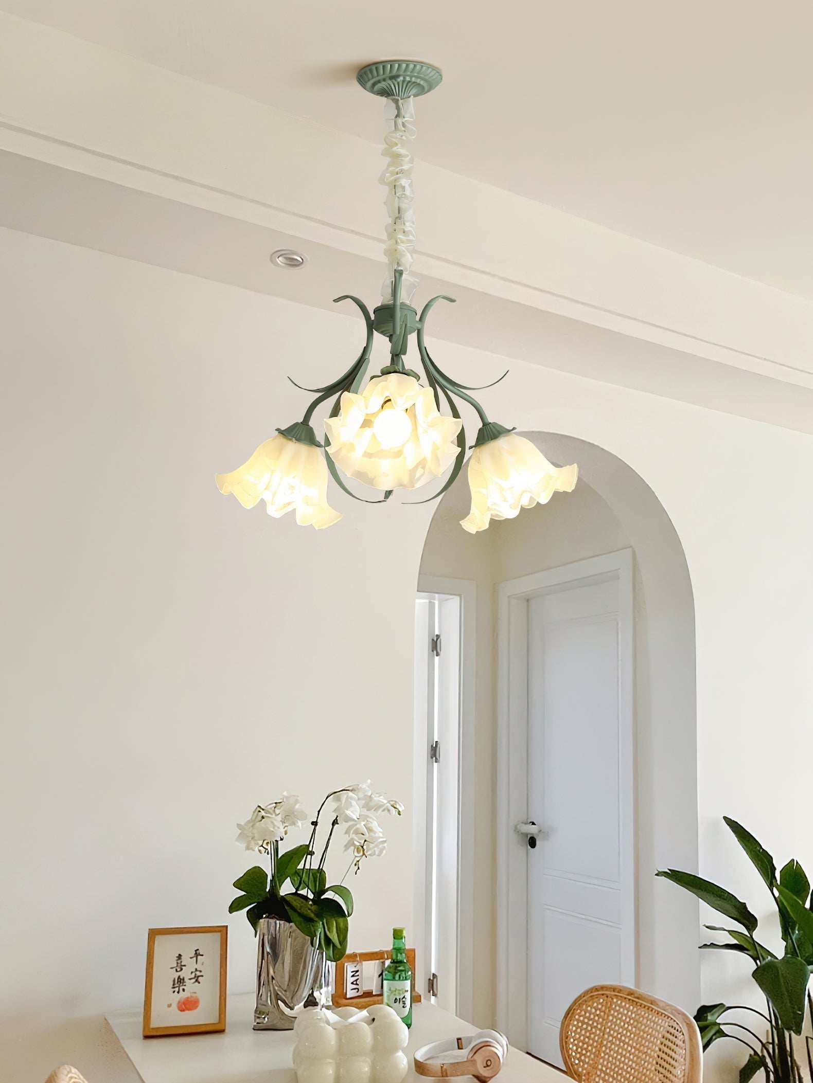 Lustra Kronleuchter Blume mit Blütenblättern und Blättern-Letslighting